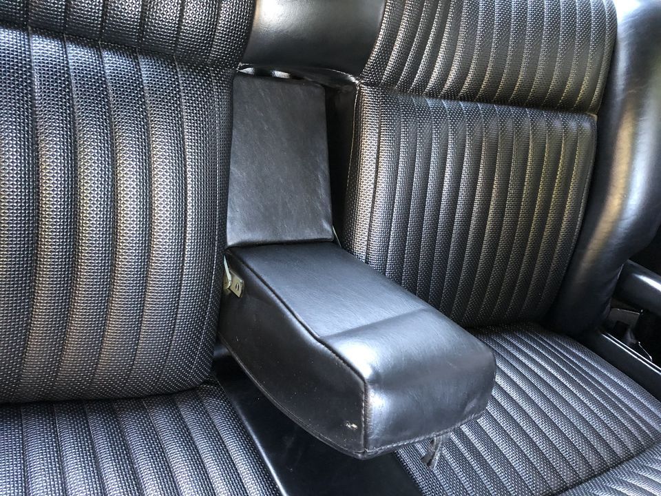 1976 Jaguar XJ6 - RARE 1976 XJ6 Coupe w/ Chevy 350 Swap - Used - VIN UG2J51437 - 8 cyl - 2WD - Automatic - Coupe - Silver - Seattle, WA 98188, United States