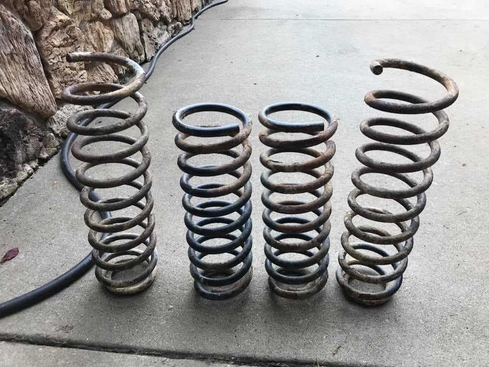 Steering/Suspension - Jeep JK Mopar 2" Lift Springs - Used - 2011 to 2017 Jeep Wrangler - Pittsburgh, PA 15057, United States