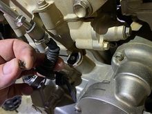 The broken pull rod