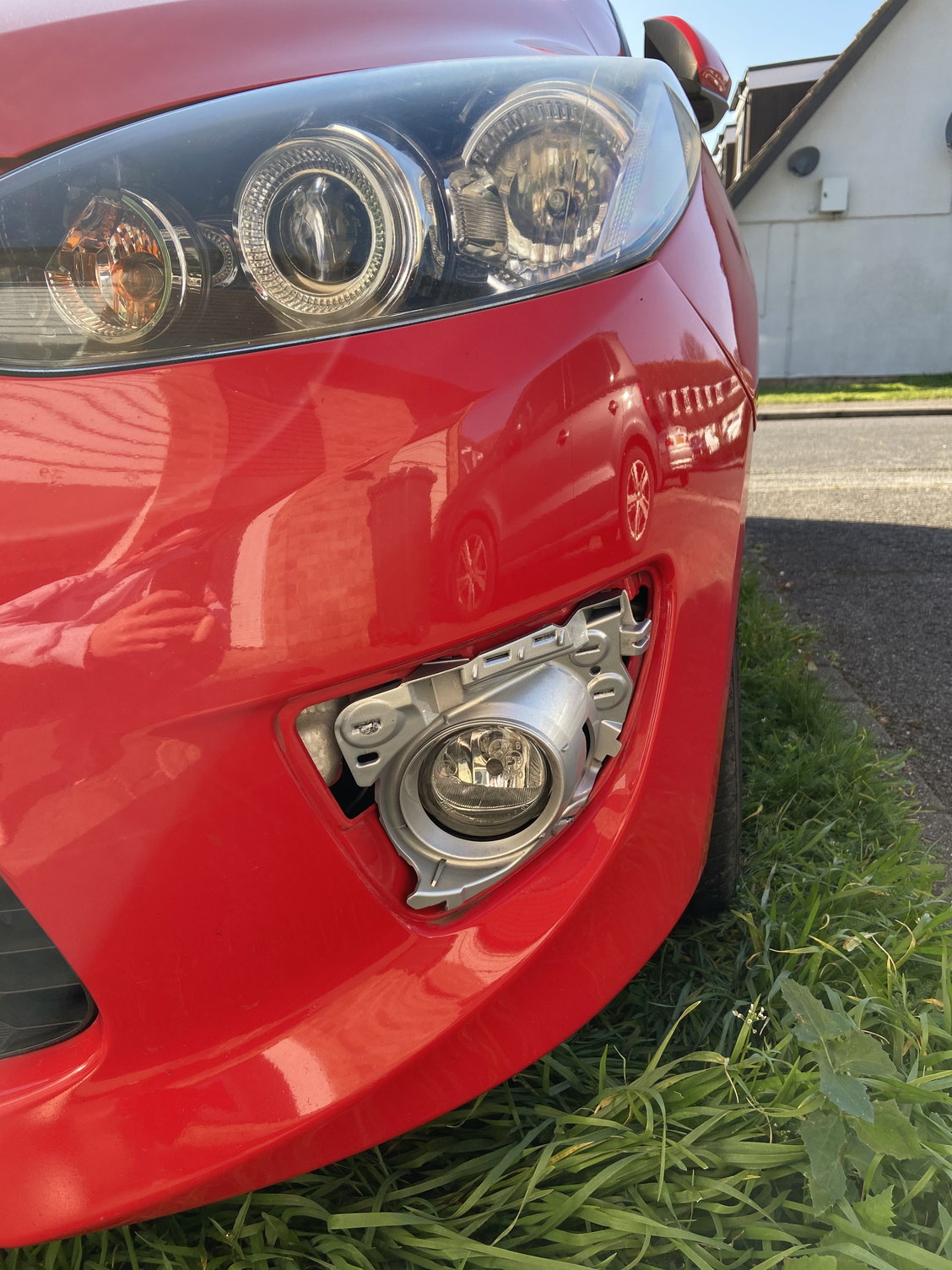Mazda2 - Rear Right Light Bulbs Replacement 