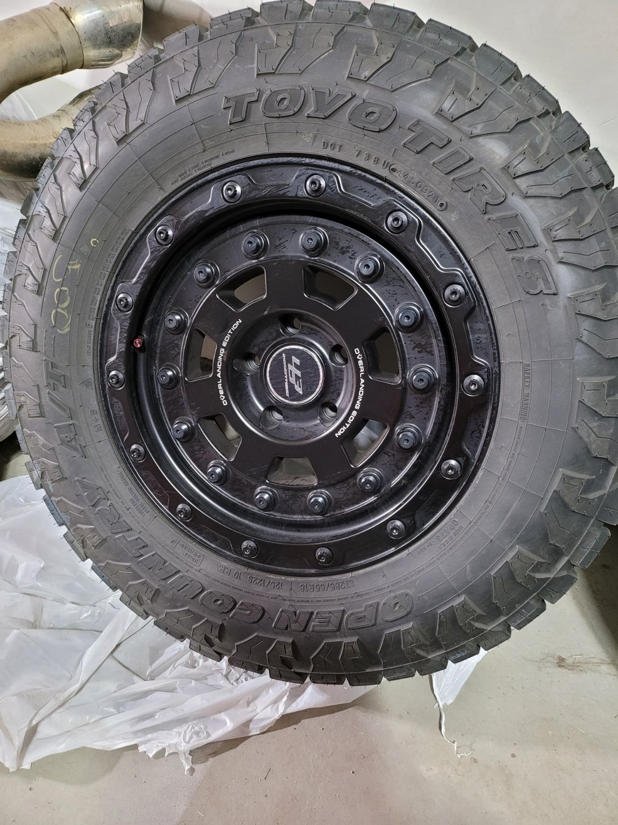 Wheels and Tires/Axles - 18" 463 industries wheels and TOYO Open Country AT/III: 285/65R18  almost new - New - All Years  All Models - Denver, CO 80202, United States