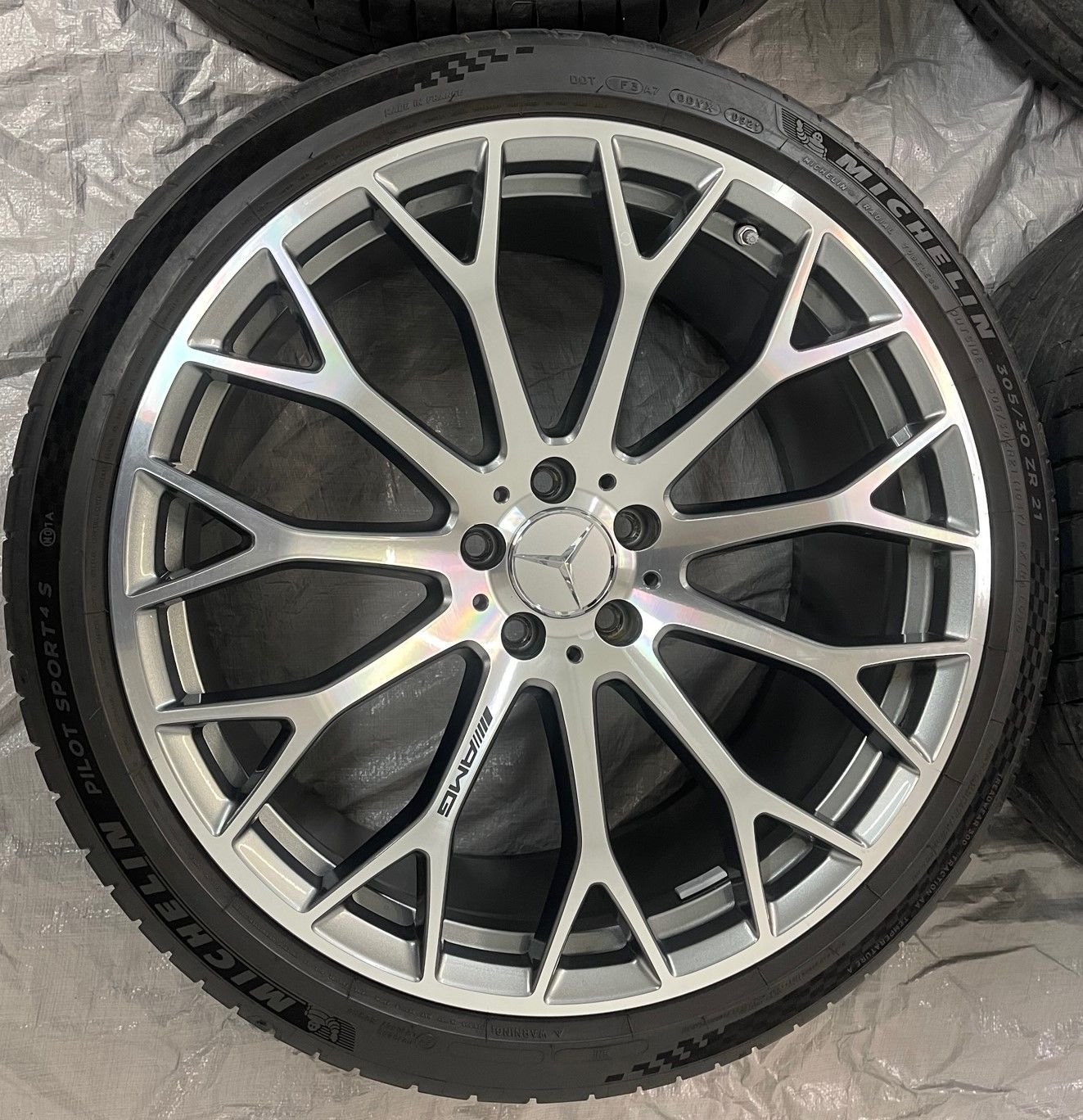 Wheels and Tires/Axles - 21" Mercedes Benz SL55 SL63 AMG OEM Wheels and Tires Pilot 4S A2324012700 A2324012800 - Used - 2022 to 2024 Mercedes-Benz SL63 AMG - 2022 to 2024 Mercedes-Benz SL55 AMG - Bristol, CT 06010, United States