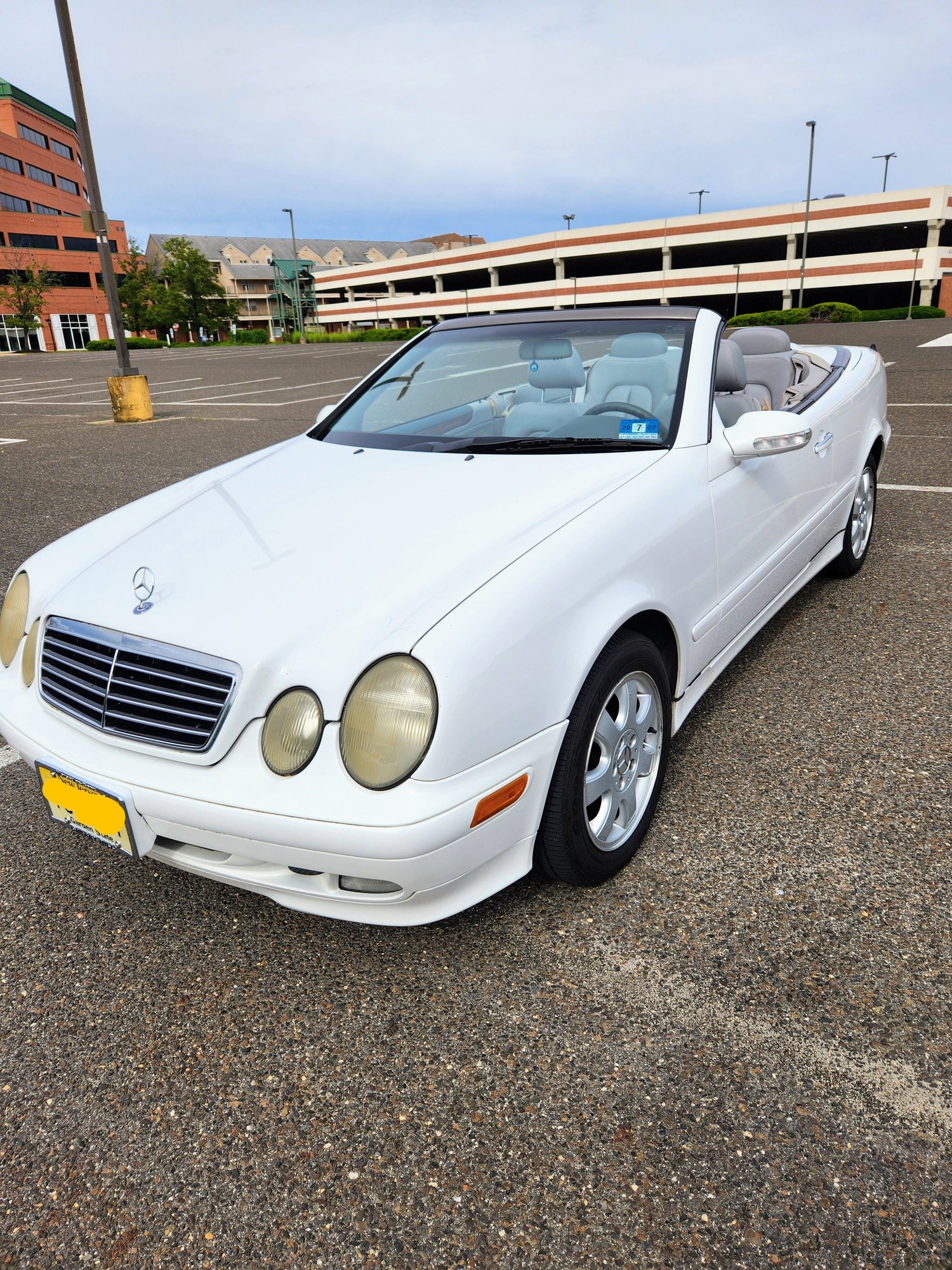 2001 Mercedes-Benz CLK320 - CLK320 W208 Cabriolet Well kept real treasure - Used - VIN WDBLK65G61T062520 - 103,000 Miles - 6 cyl - 2WD - Convertible - White - Voorhees, NJ 08043, United States