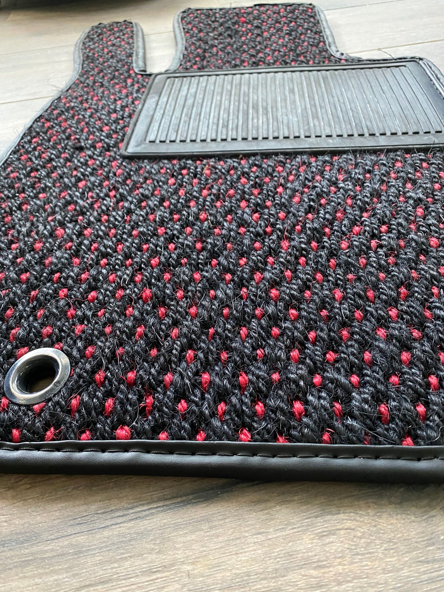 Red/Black Coco Mats Forums