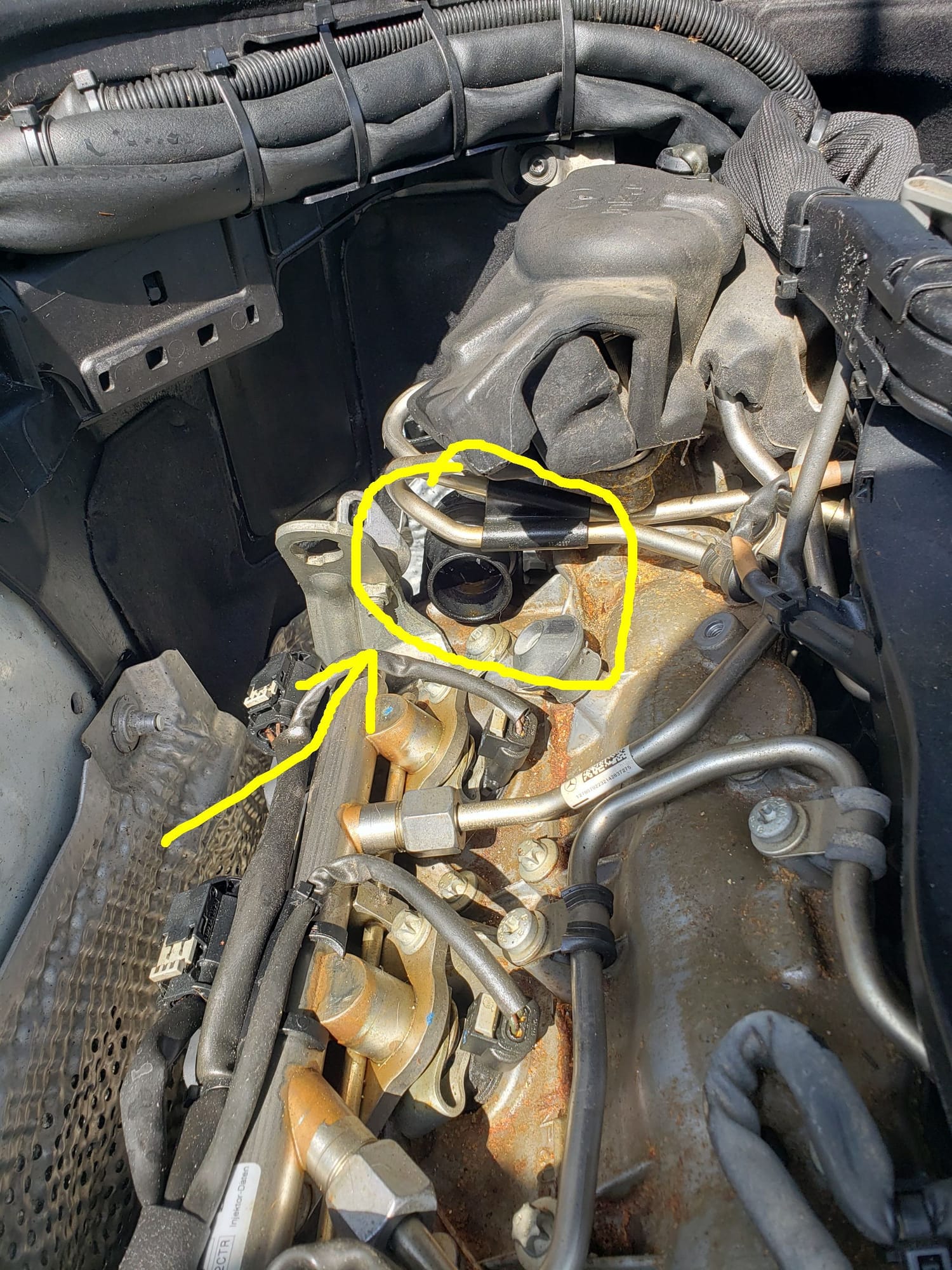 2015 S550 High Oil use plus oil in breather pipe, cause?? -   Forums