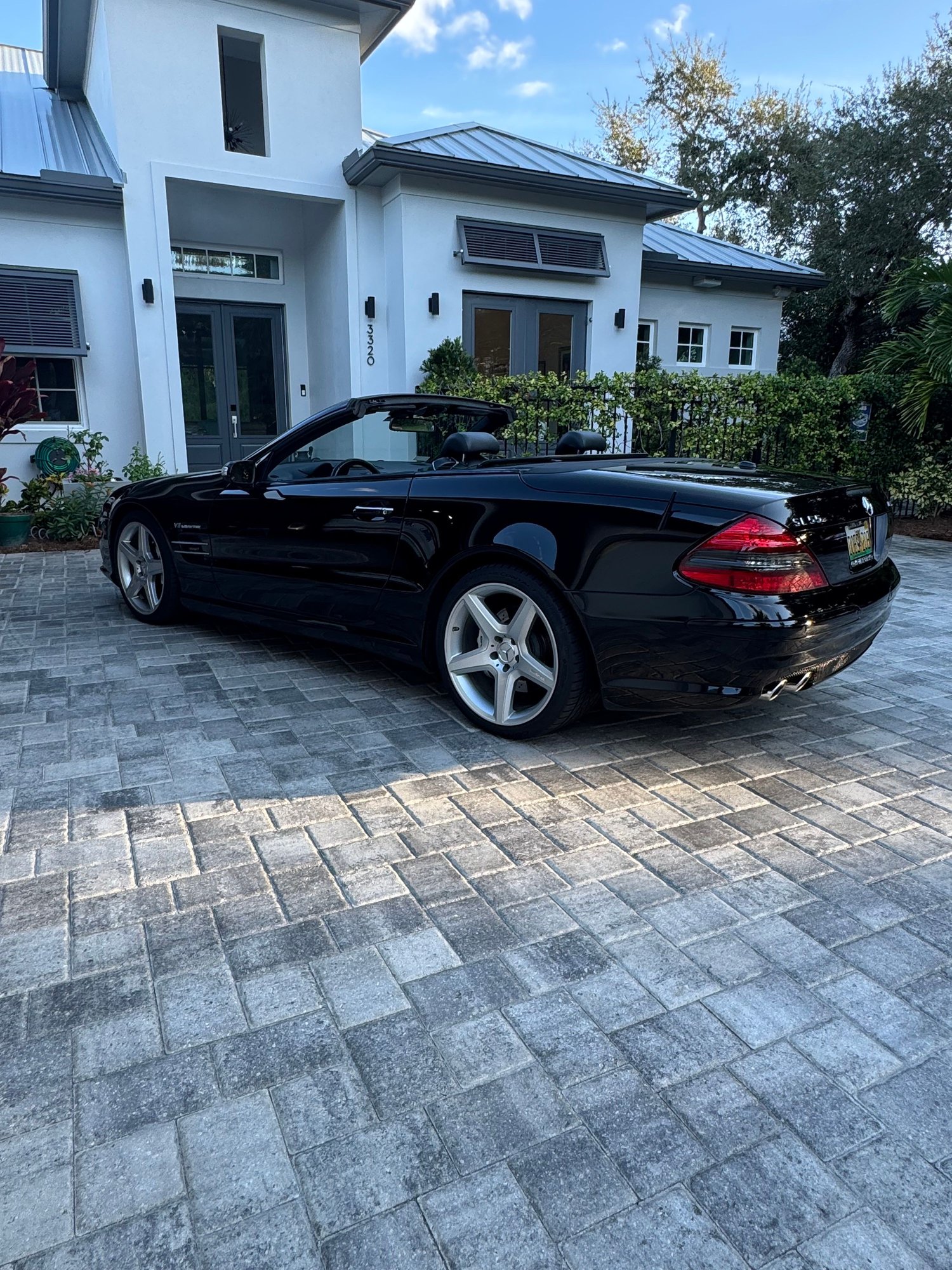 2008 Mercedes-Benz SL55 AMG - Stunning SL55 AMG Needing New Home - Used - VIN WDBSK72FX8F141324 - 63,000 Miles - 8 cyl - 2WD - Automatic - Convertible - Black - Vero Beach/orchid Island, FL 32963, United States