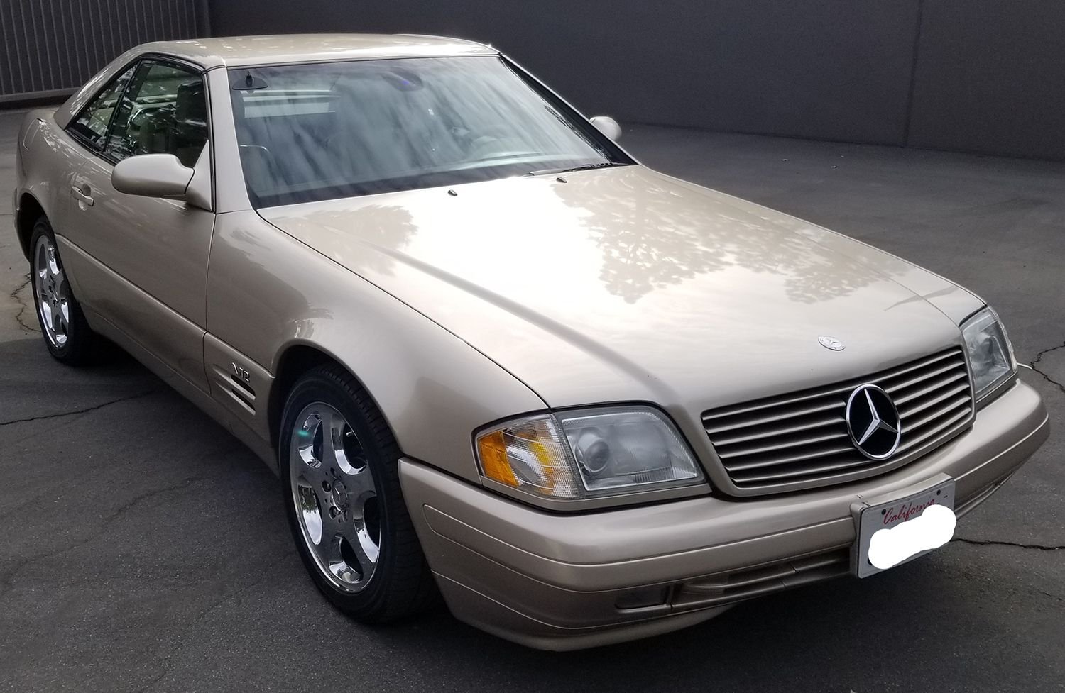 2000 Mercedes-Benz SL600 - 2000 Mercedes Benz SL600 V12 Convertible - Used - VIN WDBFA76F5YF192115 - 94,200 Miles - 12 cyl - 2WD - Automatic - Convertible - Gold - San Dimas, CA 91773, United States