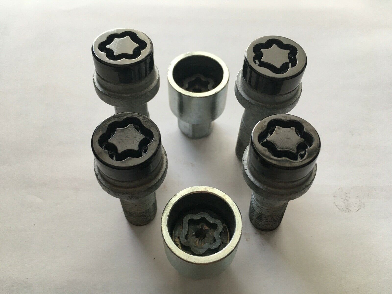 Wheels and Tires/Axles - McGard Black M14x1.5 34mm shank Mercedes R14 Ball seat wheel lug bolt locks + 2 keys - Used - 0  All Models - Sarasota, FL 34233, United States