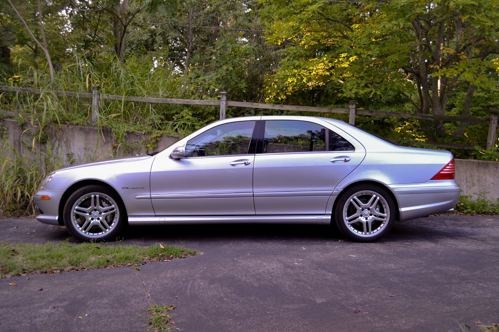2006 Mercedes-Benz S55 AMG - 2006 S55 AMG in Missouri - Used - VIN WDBNG74J06A462797 - 158,100 Miles - 8 cyl - 2WD - Automatic - Sedan - Silver - St. Louis, MO 63105, United States