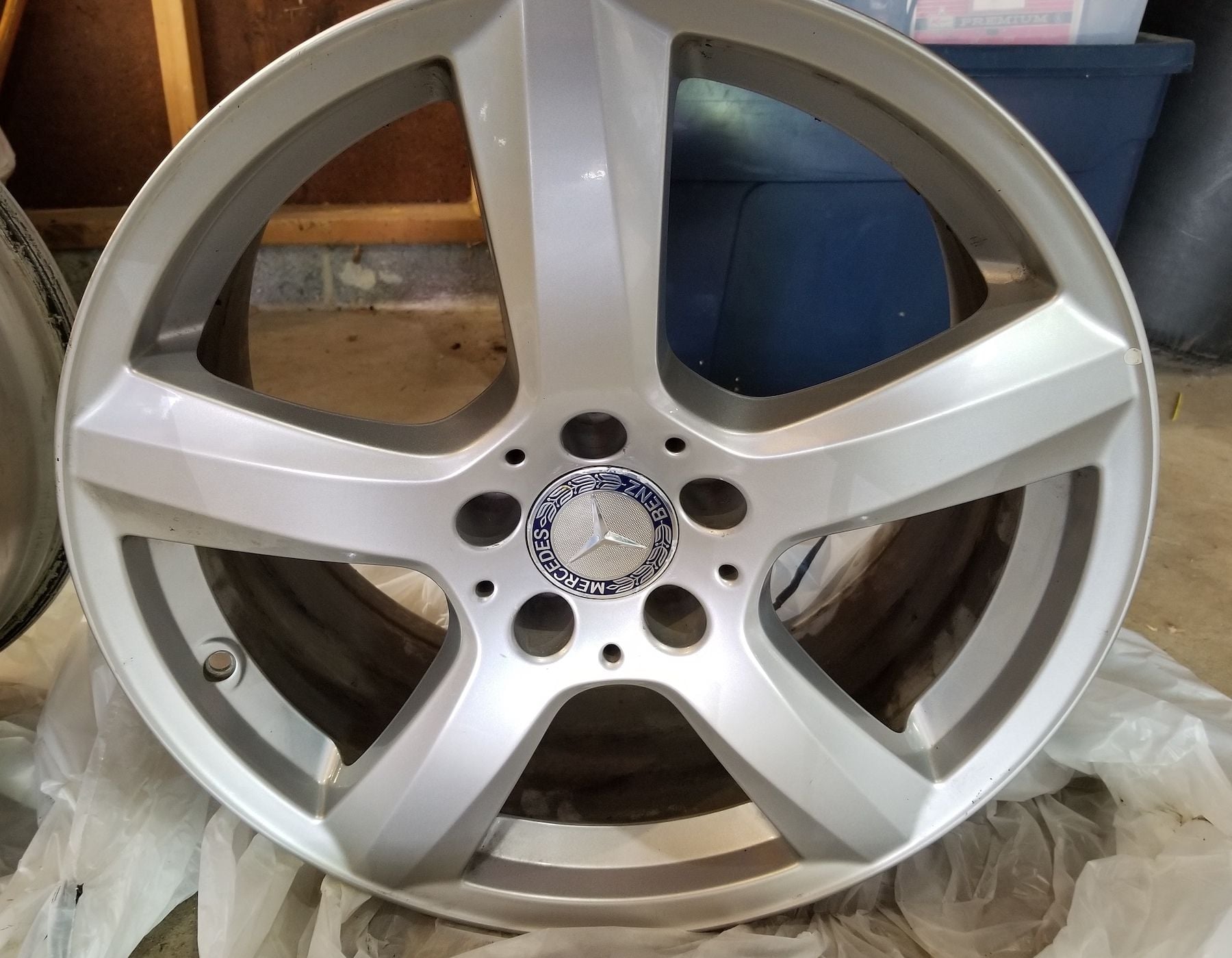 Wheels and Tires/Axles - 18" OEM 2012 CLS 550 non-amg wheels - Used - West Bloomfield, MI 48324, United States