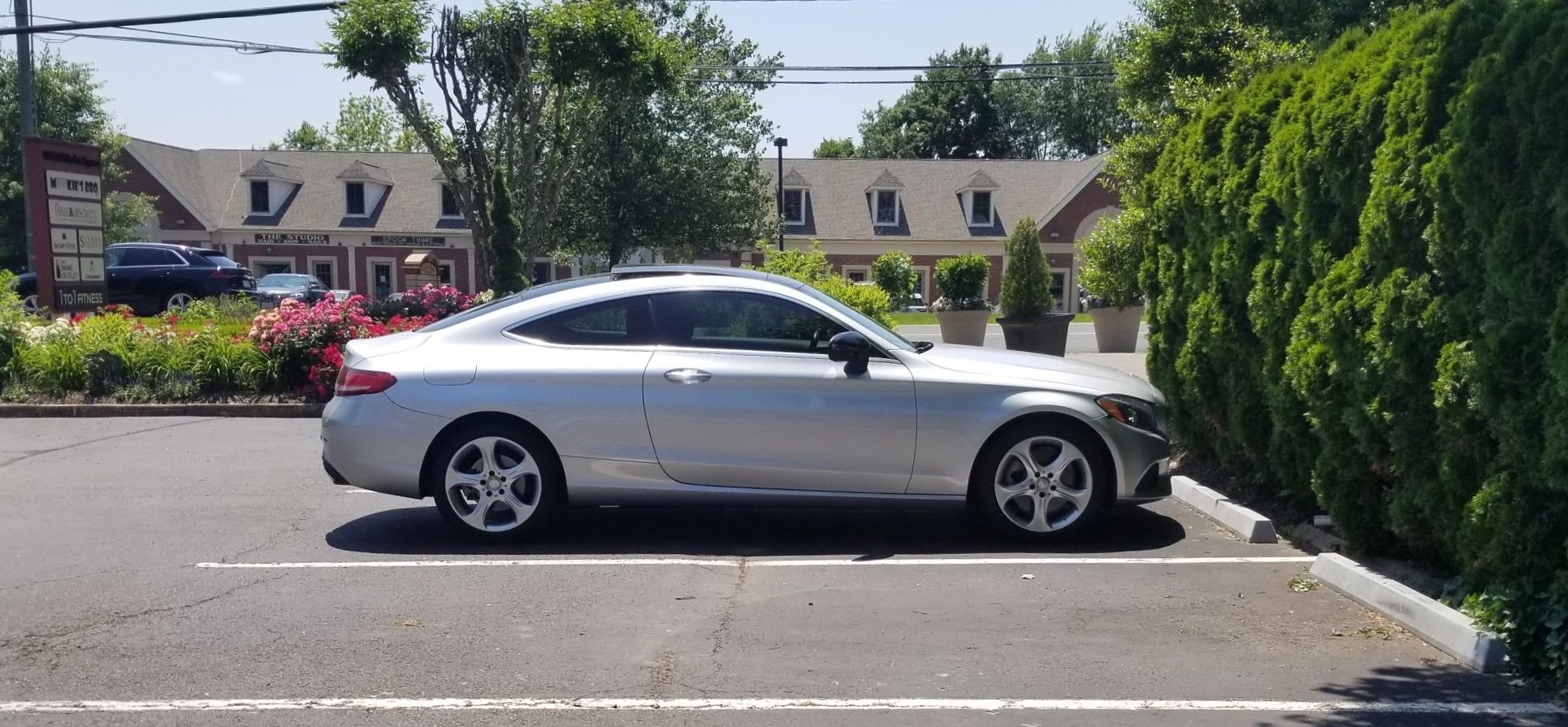 2017 Mercedes-Benz C300 - 2017 C300 4MATIC C-Class Coupe - Used - VIN WDDWJ4KB1HF336025 - 26,046 Miles - 4 cyl - AWD - Automatic - Coupe - Silver - Fairfax, VA 22031, United States