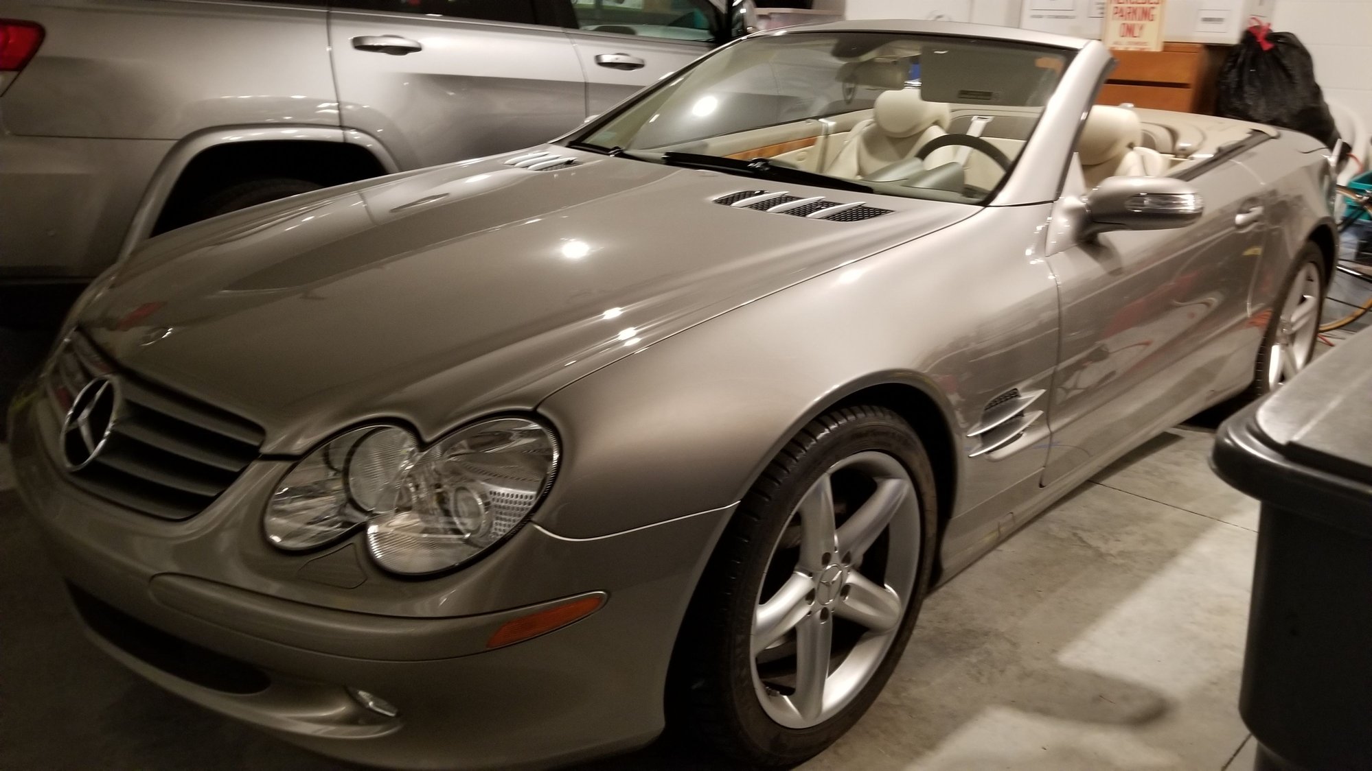 2006 Mercedes-Benz SL500 - Exceptional 2006 SL 500 - Used - VIN WDBSK75F96F116312 - 30,215 Miles - 8 cyl - 2WD - Convertible - Other - Ocala, FL 34481, United States