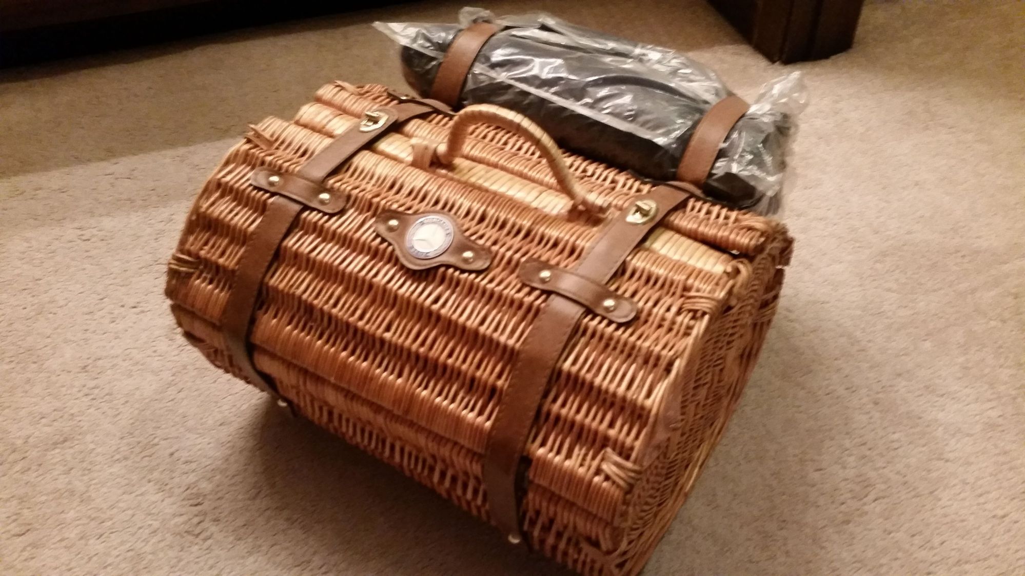 Mercedes Benz Picnic Basket Set Forums