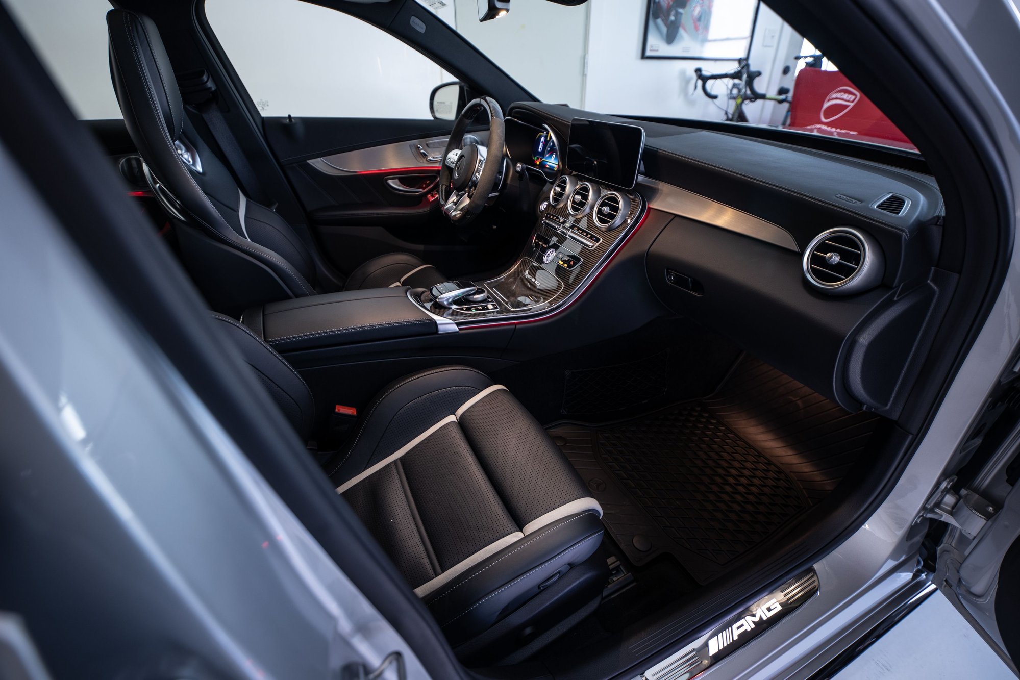 2020 Mercedes-Benz C63 AMG S - FS: 2020 C63 S Sedan - Used - VIN 55SWF8HB0LU331307 - 3,176 Miles - 8 cyl - 2WD - Automatic - Sedan - Silver - Warrenton, VA 20187, United States