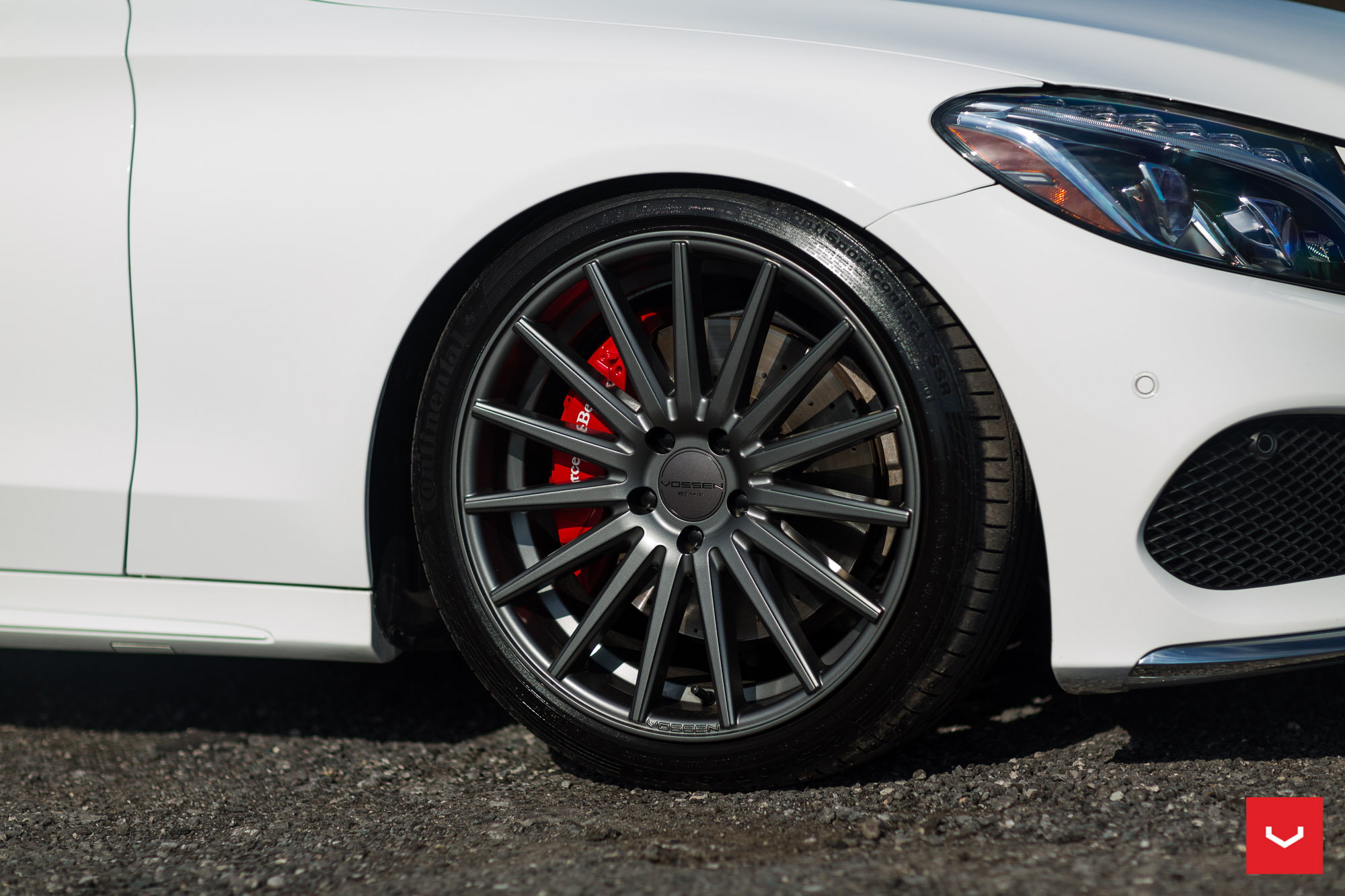 mercedes red calipers