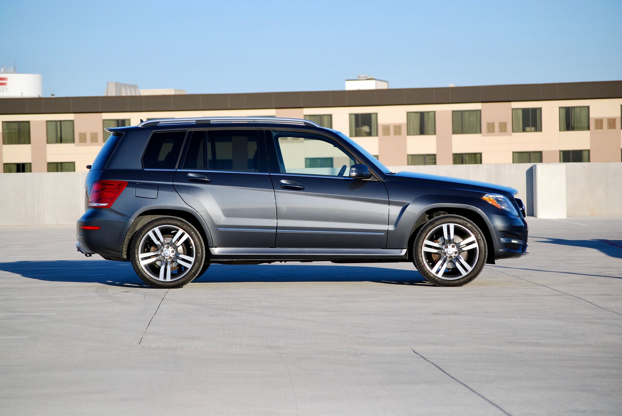 2014 Mercedes-Benz GLK350 - 2014 Mercedes GLK350 4MATIC - LOADED!!! - Used - VIN WDCGG8JB7EG255245 - 78,300 Miles - 6 cyl - AWD - Automatic - SUV - Gray - Dallas, TX 75013, United States
