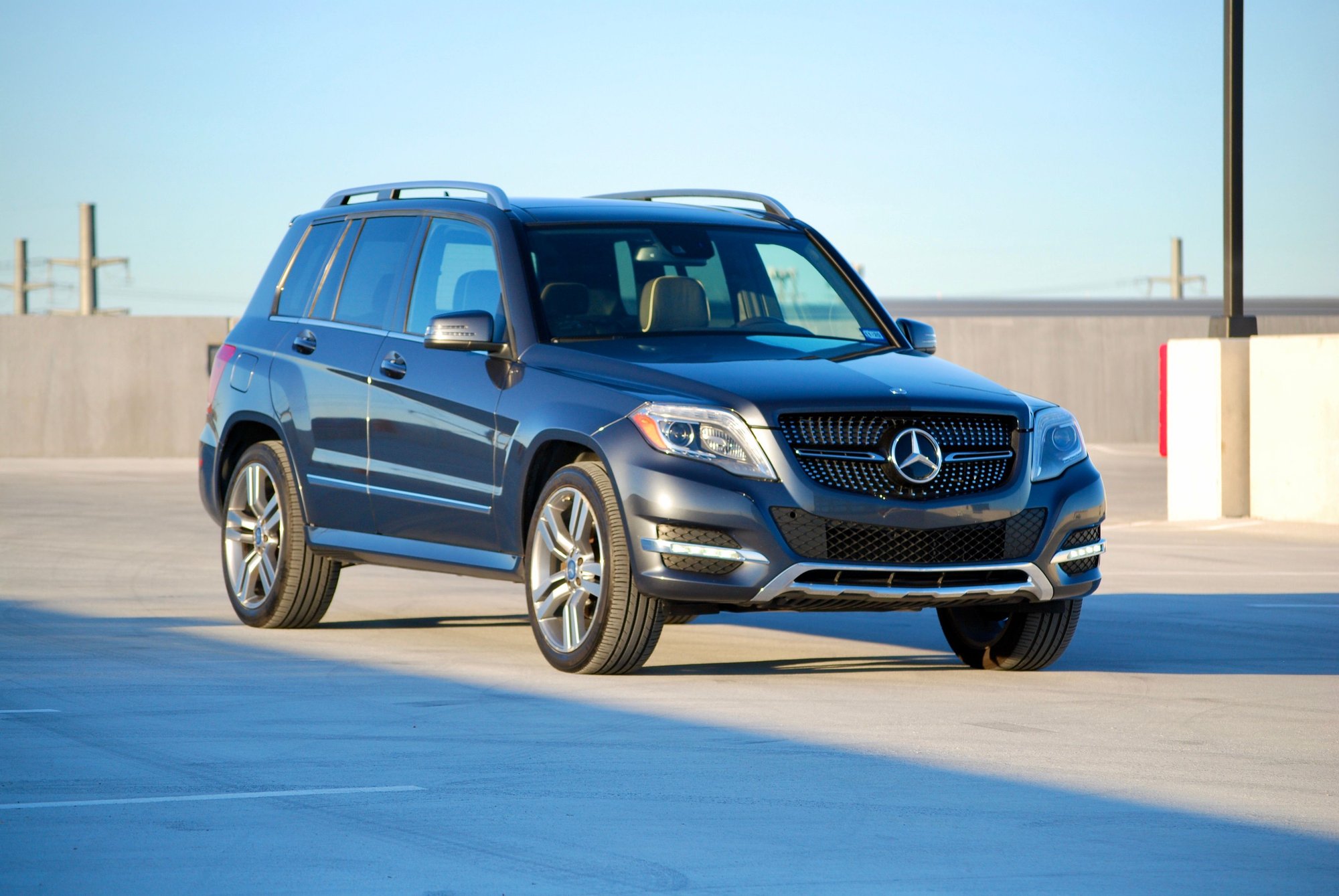 2014 Mercedes-Benz GLK350 - 2014 Mercedes GLK350 4MATIC - LOADED!!! - Used - VIN WDCGG8JB7EG255245 - 78,300 Miles - 6 cyl - AWD - Automatic - SUV - Gray - Dallas, TX 75013, United States