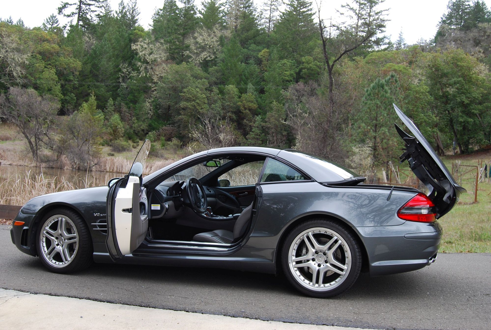 2007 Mercedes-Benz SL55 AMG - SL55 amg creampuff with prized 030 performance pack and full warranty - Used - VIN WDBSK72FX7F128832 - 27,500 Miles - 8 cyl - 2WD - Automatic - Coupe - Gray - Willits, CA 95490, United States