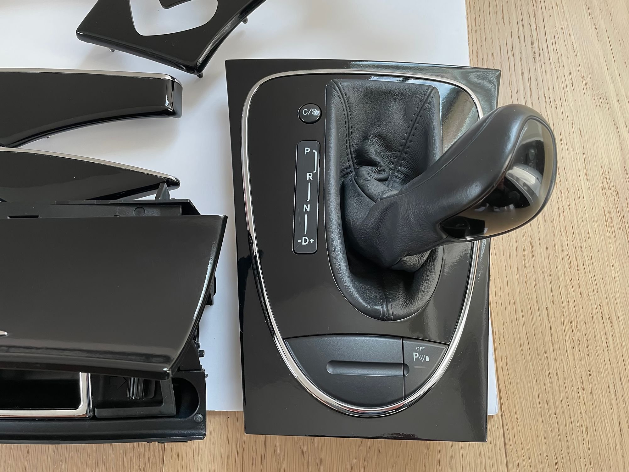 Interior/Upholstery - W211 Mercedes E320 E500 E55 custom interior trim set - Used - 2003 to 2005 Mercedes-Benz E55 AMG - 2003 to 2005 Mercedes-Benz E500 - 2003 to 2005 Mercedes-Benz E320 - Victoria, BC V9C0H6, Canada