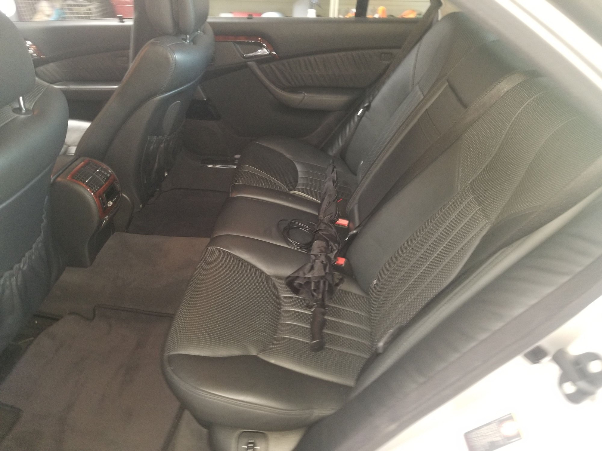 2006 Mercedes-Benz S65 AMG - Nice W220 S65 AMG 95K miles - Used - VIN WDBNG79J66A476325 - 95,000 Miles - 12 cyl - 2WD - Automatic - Sedan - Silver - Vidor, TX 77662, United States