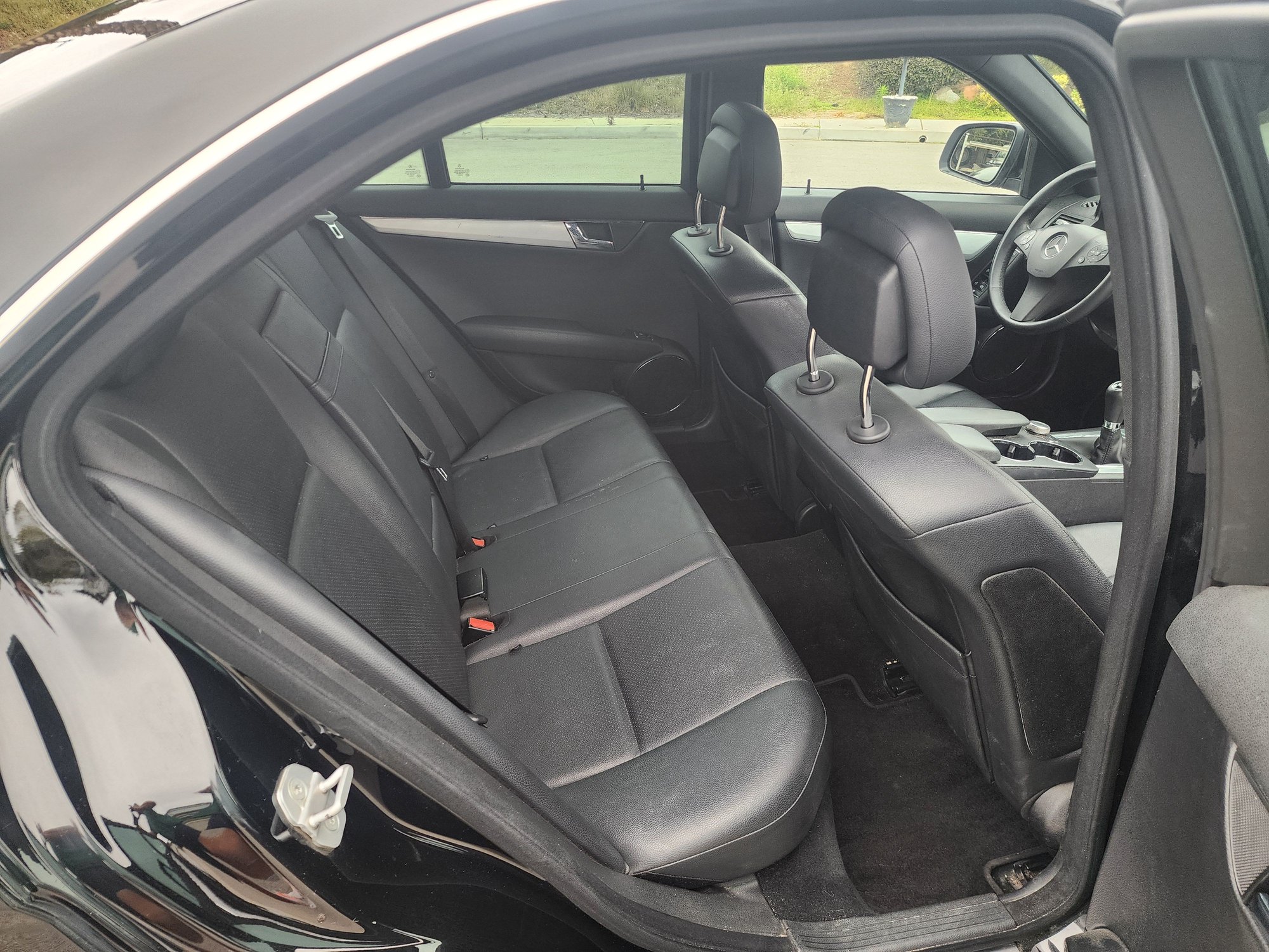 2008 Mercedes-Benz C300 - 2008 Mercedes C300 Manual - Used - VIN WDDGF54X08F077421 - 168,329 Miles - 6 cyl - 2WD - Manual - Sedan - Black - Carlsbad, CA 92008, United States