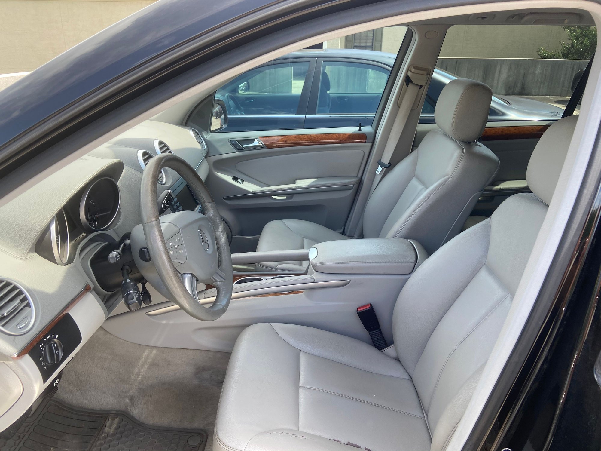2008 Mercedes-Benz GL320 - Mercedes Gl320 cdi - Used - VIN 4jgbf22ex8a324196 - 200,100 Miles - 6 cyl - AWD - Automatic - SUV - Black - Baton Rouge, LA 70806, United States