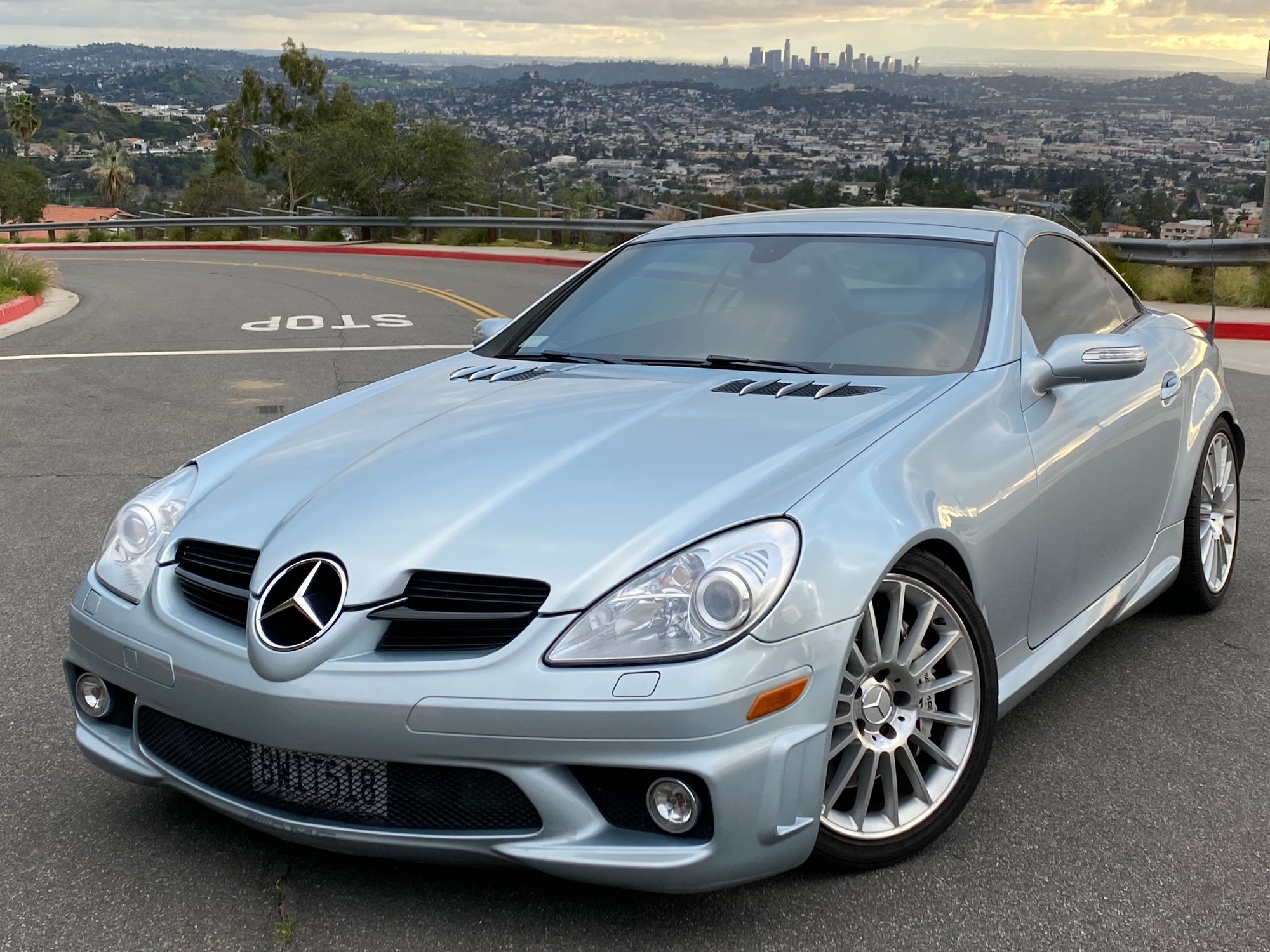 2005 Mercedes-Benz SLK55 AMG - SoCal - 2005 Mercedes Benz SLK55 AMG - 51k Miles - Mint - Used - VIN WDBWK73F75F054413 - 51,500 Miles - 8 cyl - 2WD - Automatic - Convertible - Silver - Glendale, CA 91208, United States