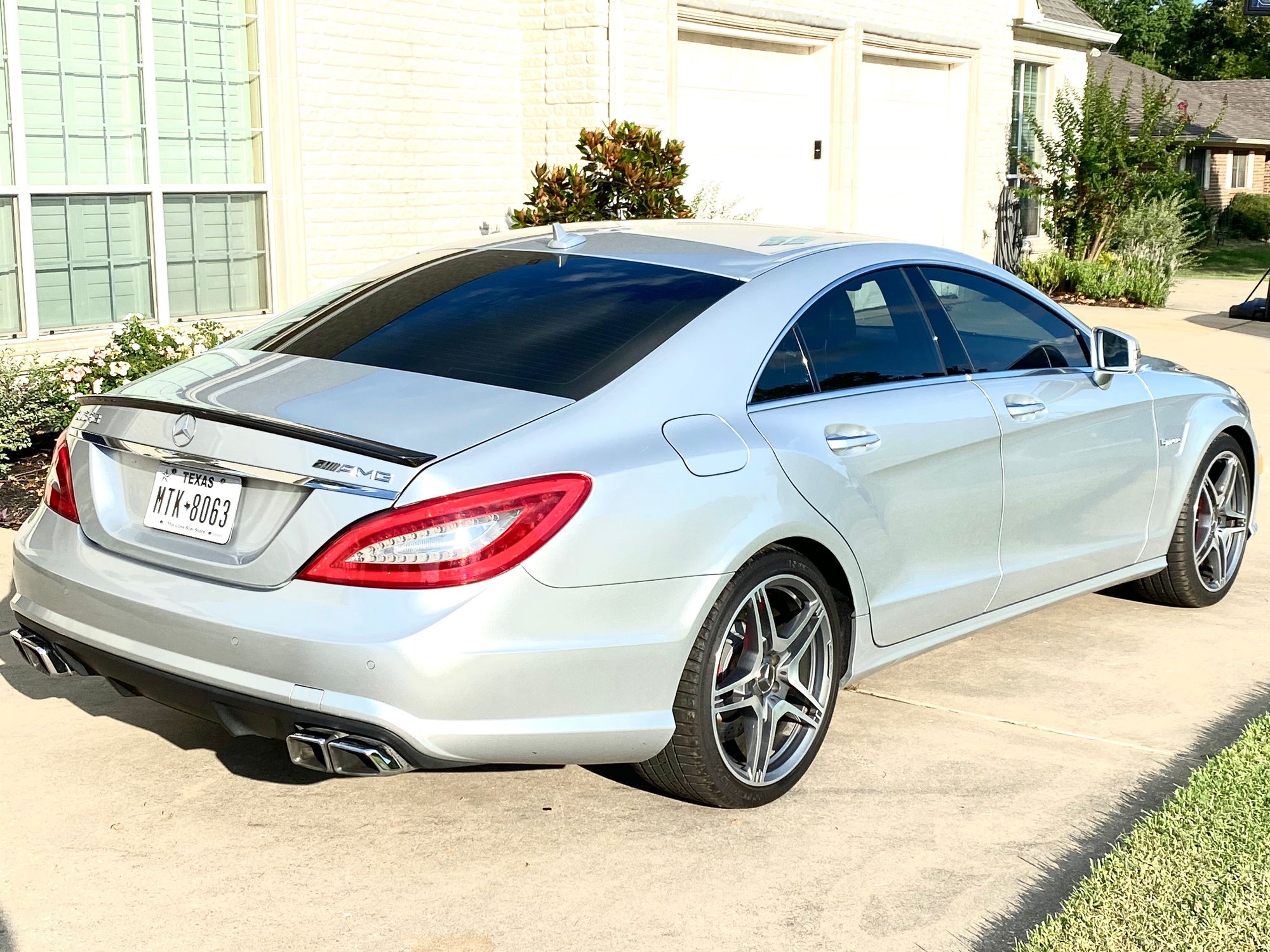 2013 Mercedes-Benz CLS63 AMG - 2013 CLS63 AMG - Used - VIN WDDLJ7EB9DA073354 - 46,000 Miles - 8 cyl - 2WD - Automatic - Sedan - Silver - Lake Kiowa, TX 76240, United States