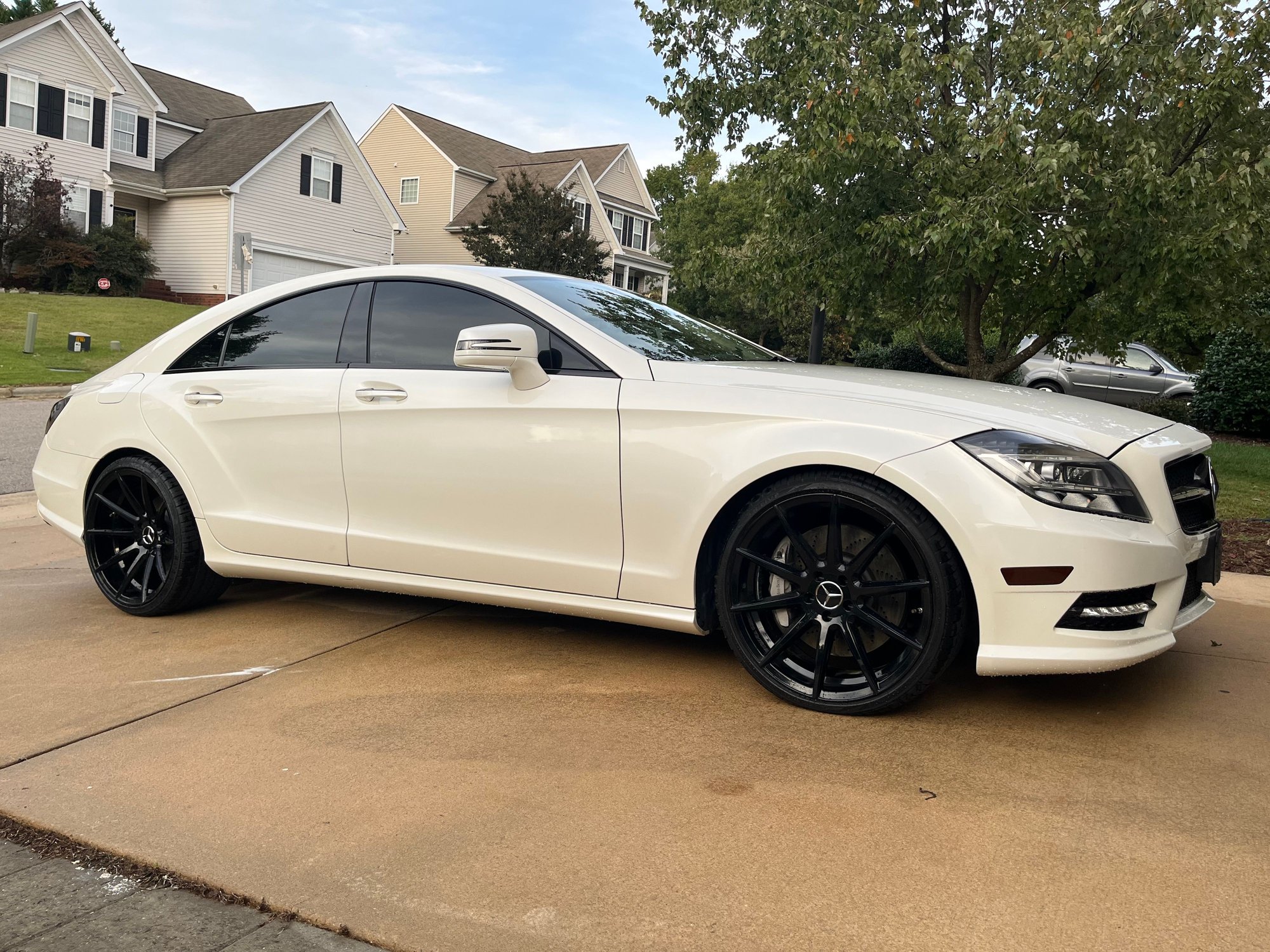 2012 Mercedes-Benz CLS550 - 2012 Diamond white CLS550 4matic stage one tuned - Used - VIN WDDLJ9BB0CA050060 - 73,000 Miles - 8 cyl - AWD - Automatic - Sedan - White - Raleigh, NC 27614, United States