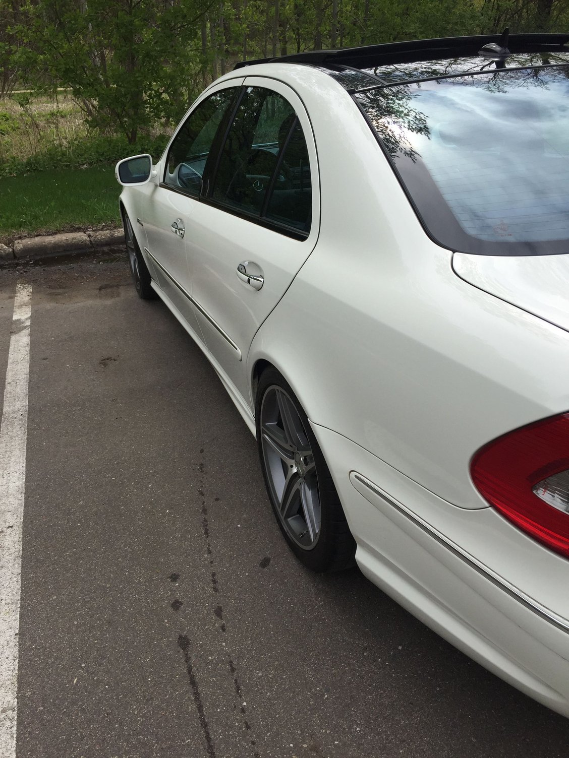 2008 Mercedes-Benz E63 AMG - 2008 Mercedes Benz E63 AMG - Used - VIN WDBUF77X38B226981 - 79,216 Miles - 8 cyl - 2WD - Automatic - Sedan - White - Minnetonka, MN 55345, United States