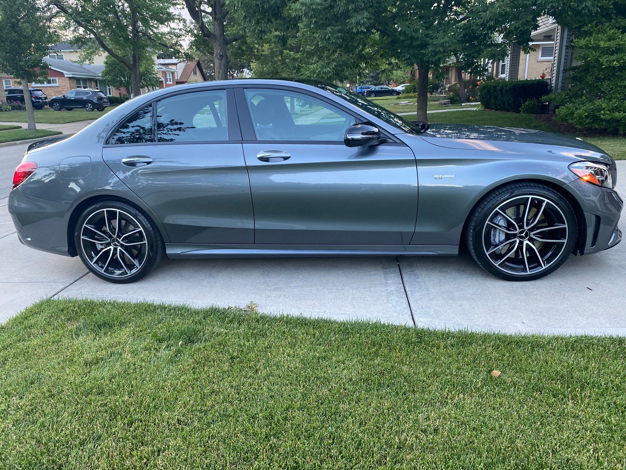 2019 Mercedes-Benz C43 AMG - 2019 C43 AMG - LOW MILES/IMMACUALTE - Used - VIN 55SWF6EB8KU294594 - 13,000 Miles - 6 cyl - AWD - Automatic - Sedan - Gray - Elmhurst, IL 60126, United States