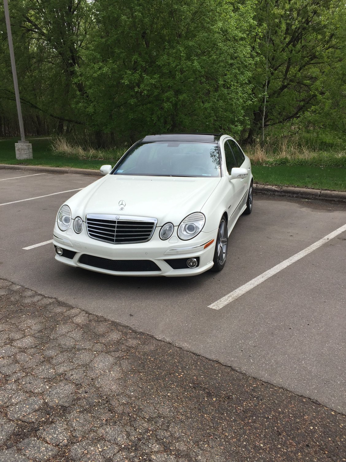 2008 Mercedes-Benz E63 AMG - 2008 Mercedes Benz E63 AMG - Used - VIN WDBUF77X38B226981 - 79,216 Miles - 8 cyl - 2WD - Automatic - Sedan - White - Minnetonka, MN 55345, United States