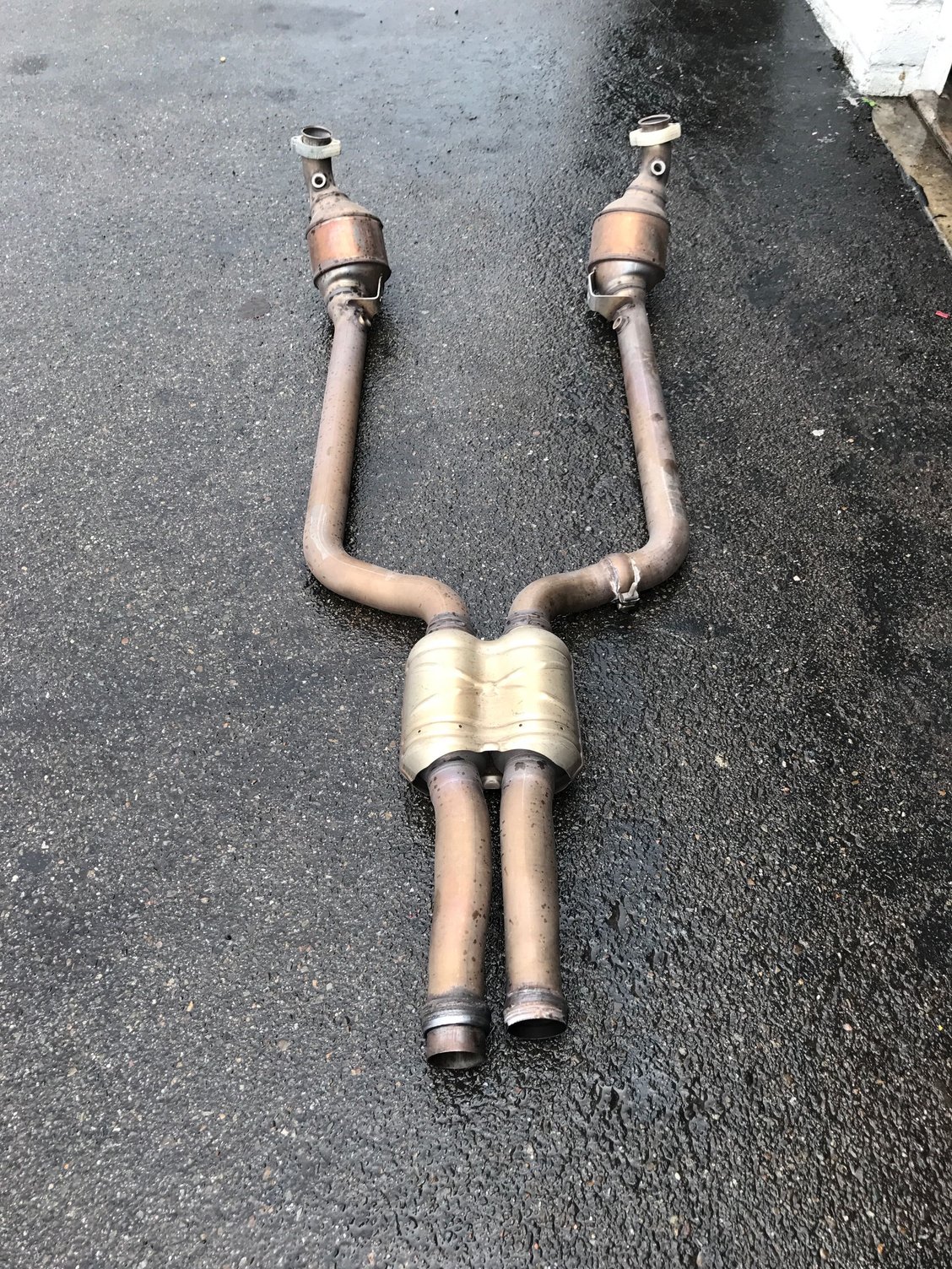 Engine - Exhaust - OEM 2013 C63 Headers / Manifolds & Cats - 65K miles - Used - 2013 to 2014 Mercedes-Benz C63 AMG - Huntington Beach, CA 92627, United States