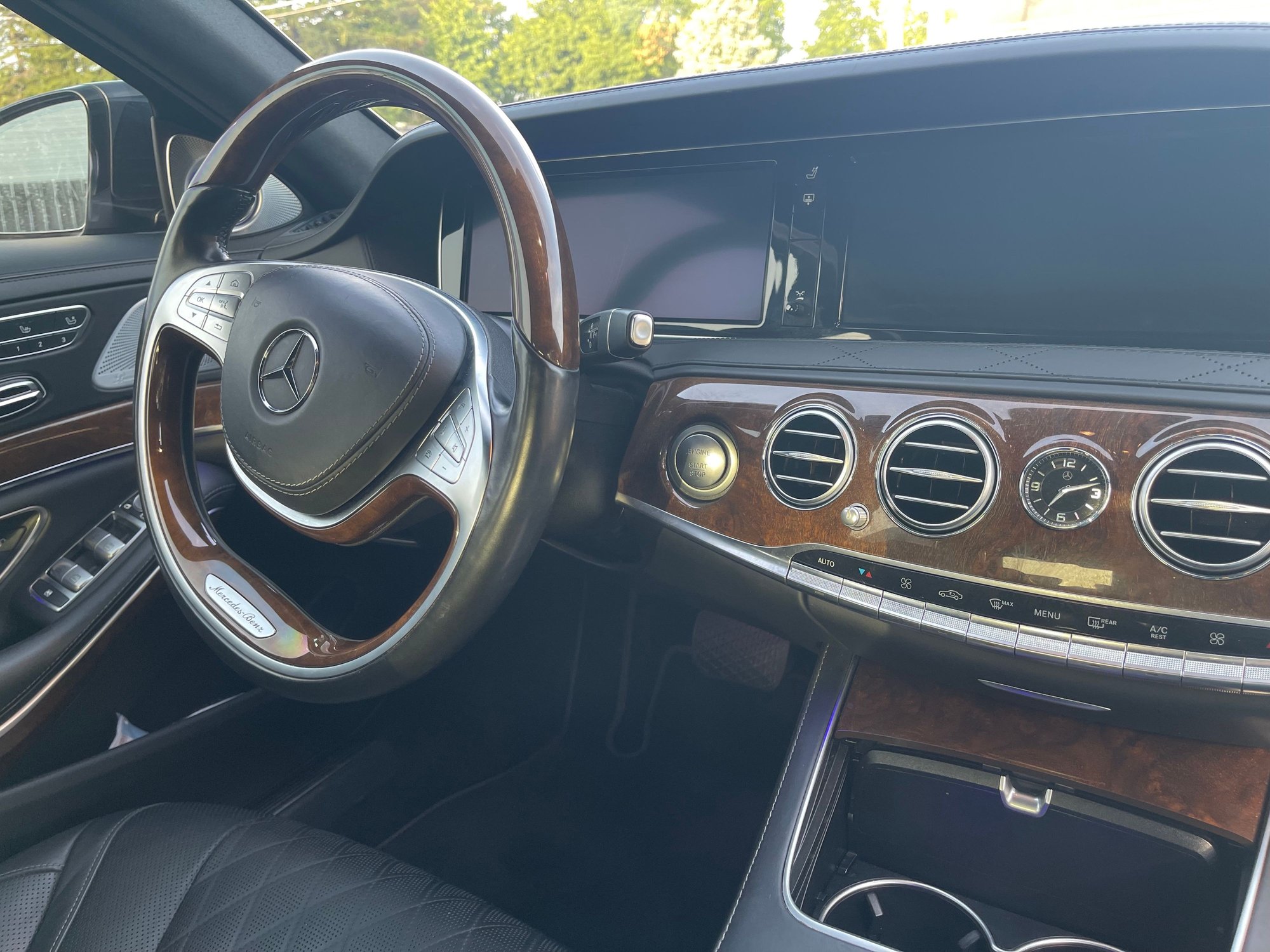 2015 Mercedes-Benz S550 - 2015 S550 4MATIC - Used - VIN WDDUG8FB2FA188842 - 77,000 Miles - 8 cyl - AWD - Automatic - Sedan - Black - Chicago, IL 60645, United States