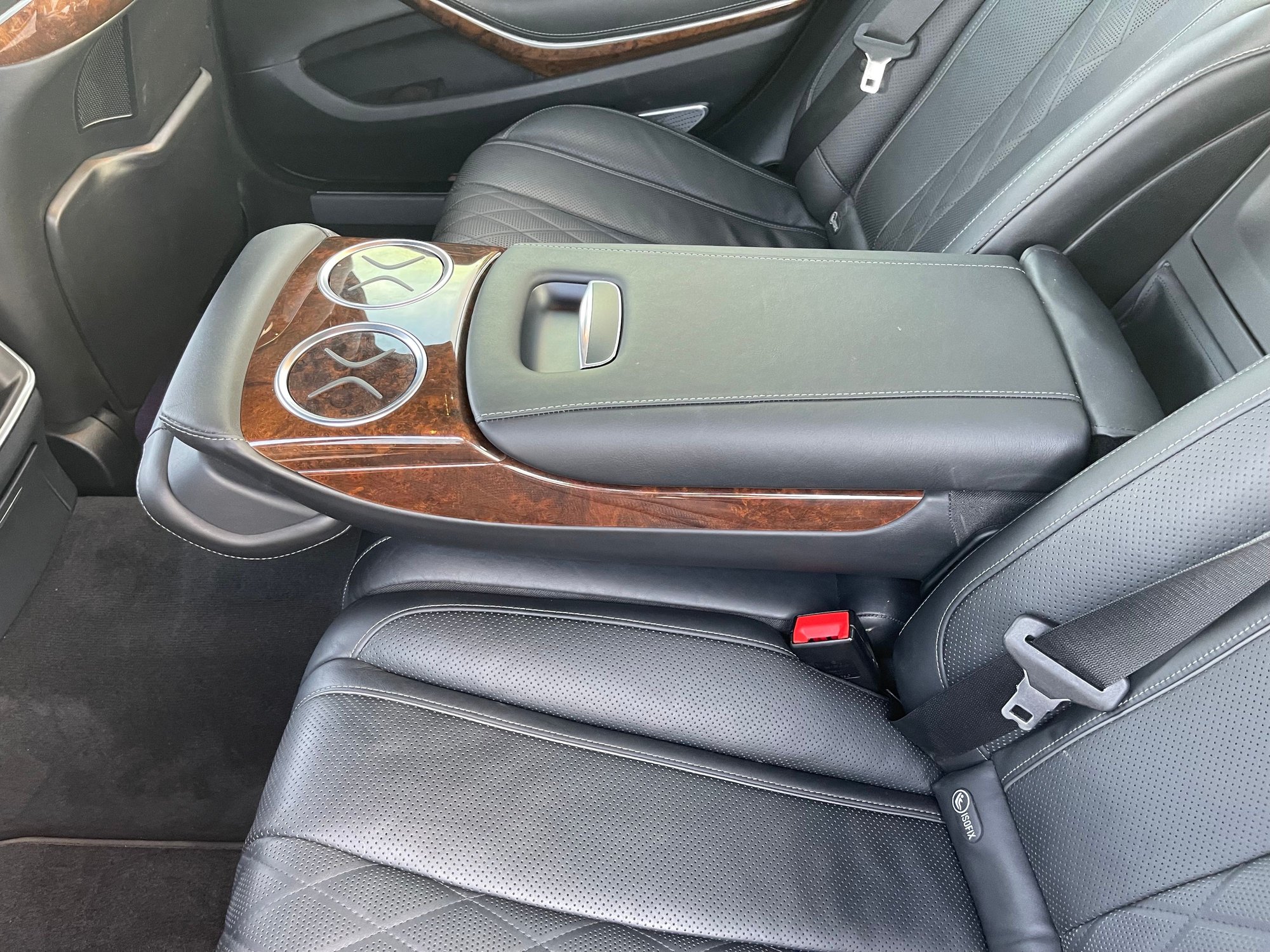 2015 Mercedes-Benz S550 - 2015 S550 4MATIC - Used - VIN WDDUG8FB2FA188842 - 77,000 Miles - 8 cyl - AWD - Automatic - Sedan - Black - Chicago, IL 60645, United States