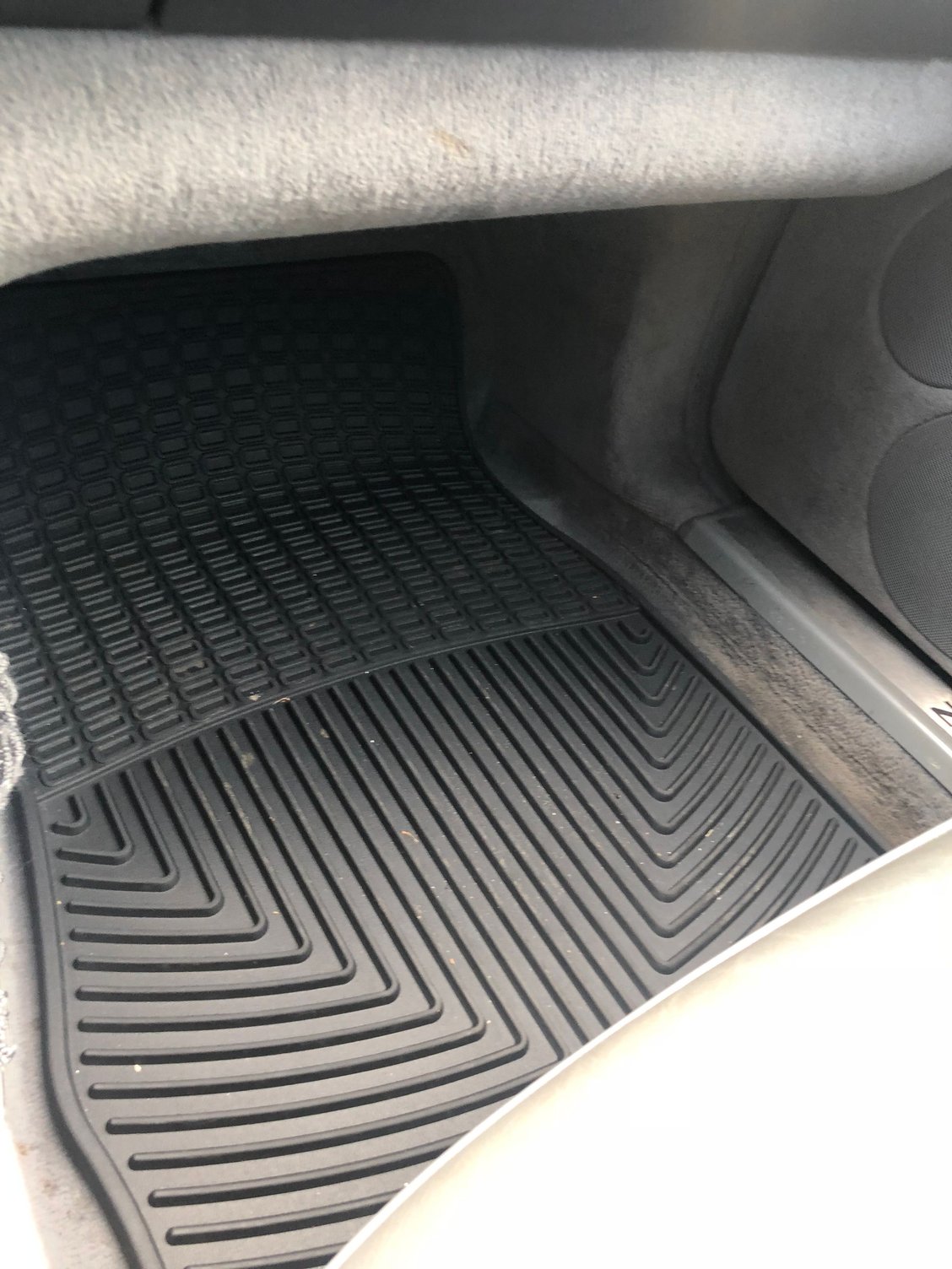 1997 Mercedes-Benz S320 - 1997 Mercedes Benz s320 Black with grey interior - Used - VIN wdbga33g9va357022 - 149,000 Miles - Automatic - Sedan - Black - Fort Lee, NJ 07024, United States