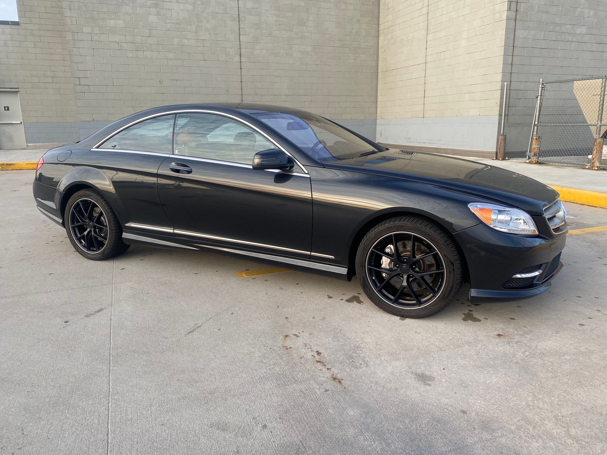 2014 Mercedes-Benz CL550 - 2014 Mercedes CL550 4MATIC Rare Designo Interior - Used - VIN wddej9eb3ea032014 - 49,431 Miles - 8 cyl - AWD - Automatic - Coupe - Gray - Brooklyn, NY 11236, United States