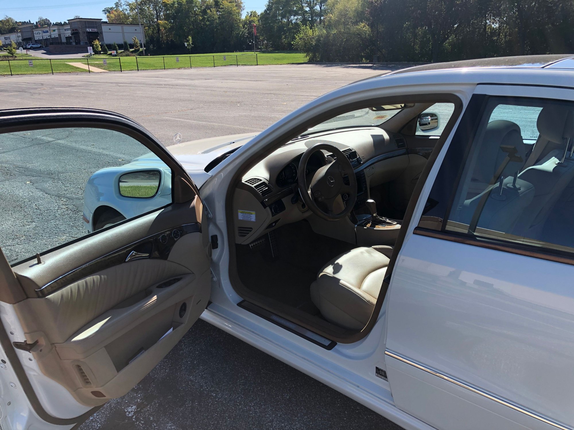 2009 Mercedes-Benz E63 AMG - Excellent Condition W211 E63 - Used - VIN WDBUF77X89B411514 - 122,000 Miles - 8 cyl - 2WD - Automatic - Sedan - White - Washington, DC 20001, United States