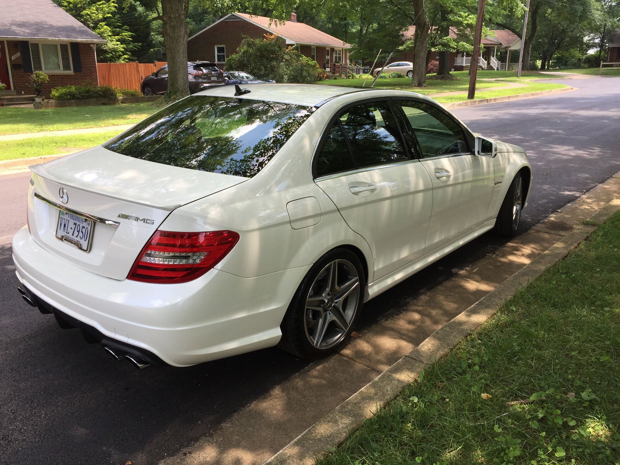 2013 Mercedes-Benz C63 AMG - Low Miles 2013 Diamond White C63 w/Extras! - Used - VIN WDDGF7HB3DA801118 - 27,000 Miles - 8 cyl - 2WD - Automatic - Sedan - White - Alexandria, VA 22312, United States