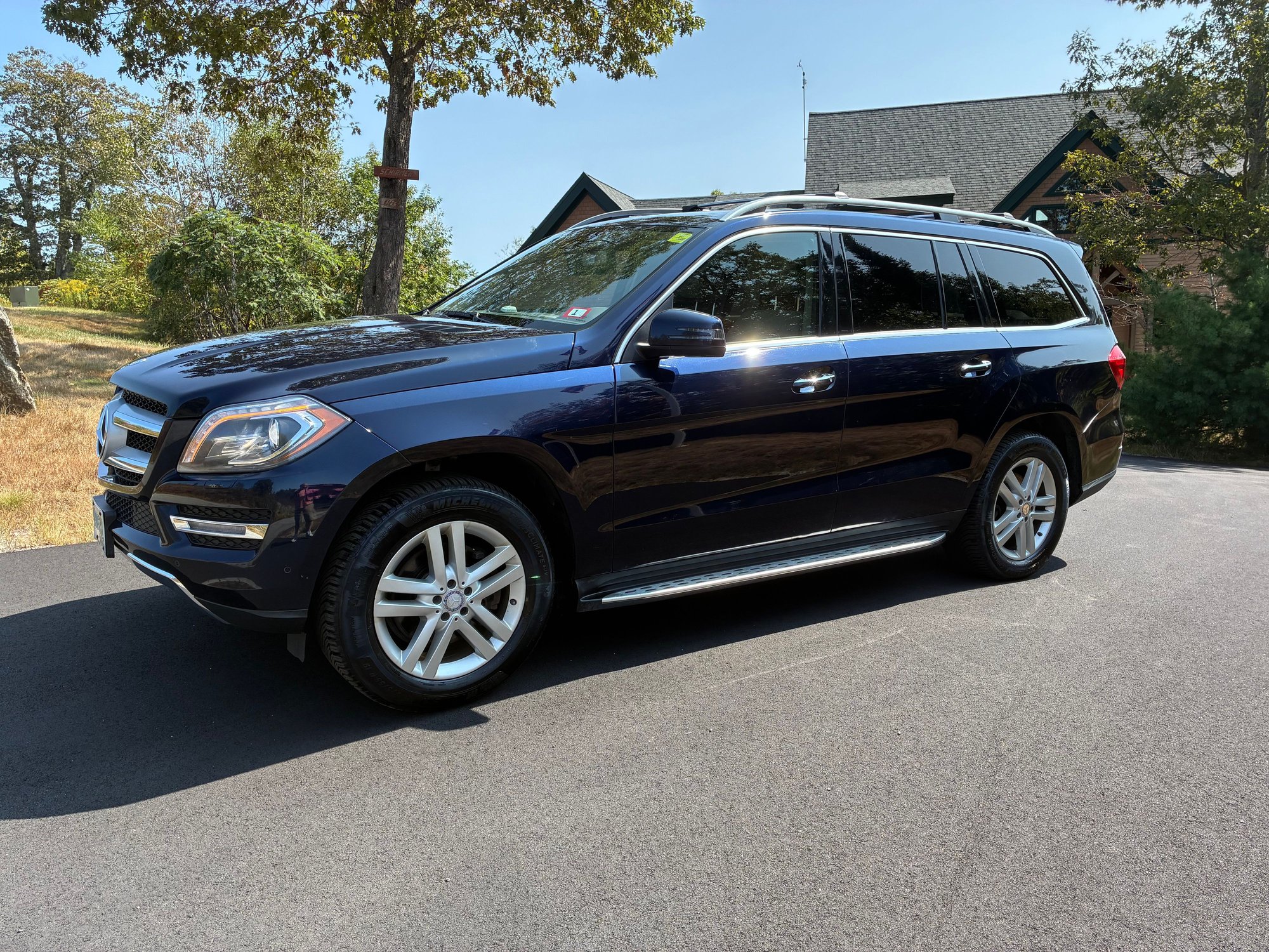2014 Mercedes-Benz GL350 - 2014 GL350 Bluetec 4Matic (3.0L V-6 turbo-diesel) - Used - VIN 4JGDF2EE8EA358606 - 129,000 Miles - 6 cyl - AWD - Automatic - SUV - Blue - Sunapee, NH 03782, United States