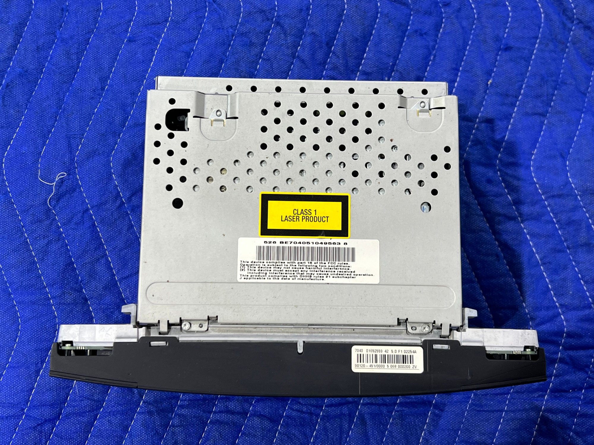 Audio Video/Electronics - Mercedes Becker Command Head Unit Radio 2004-2008 W211 W219 - Used - -1 to 2026  All Models - Ny, NY 10101, United States