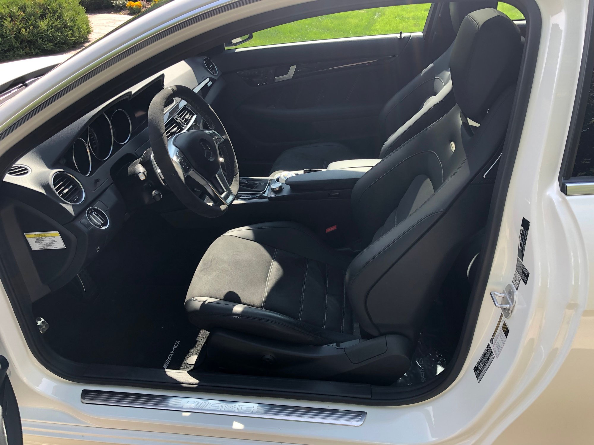 2014 Mercedes-Benz C63 AMG - WTS: 2014 C63 AMG 507 ~8000 miles - Used - VIN WDDGJ7HB3EG265557 - 8,000 Miles - 8 cyl - 2WD - Automatic - Coupe - White - Minneapolis, MN 55446, United States
