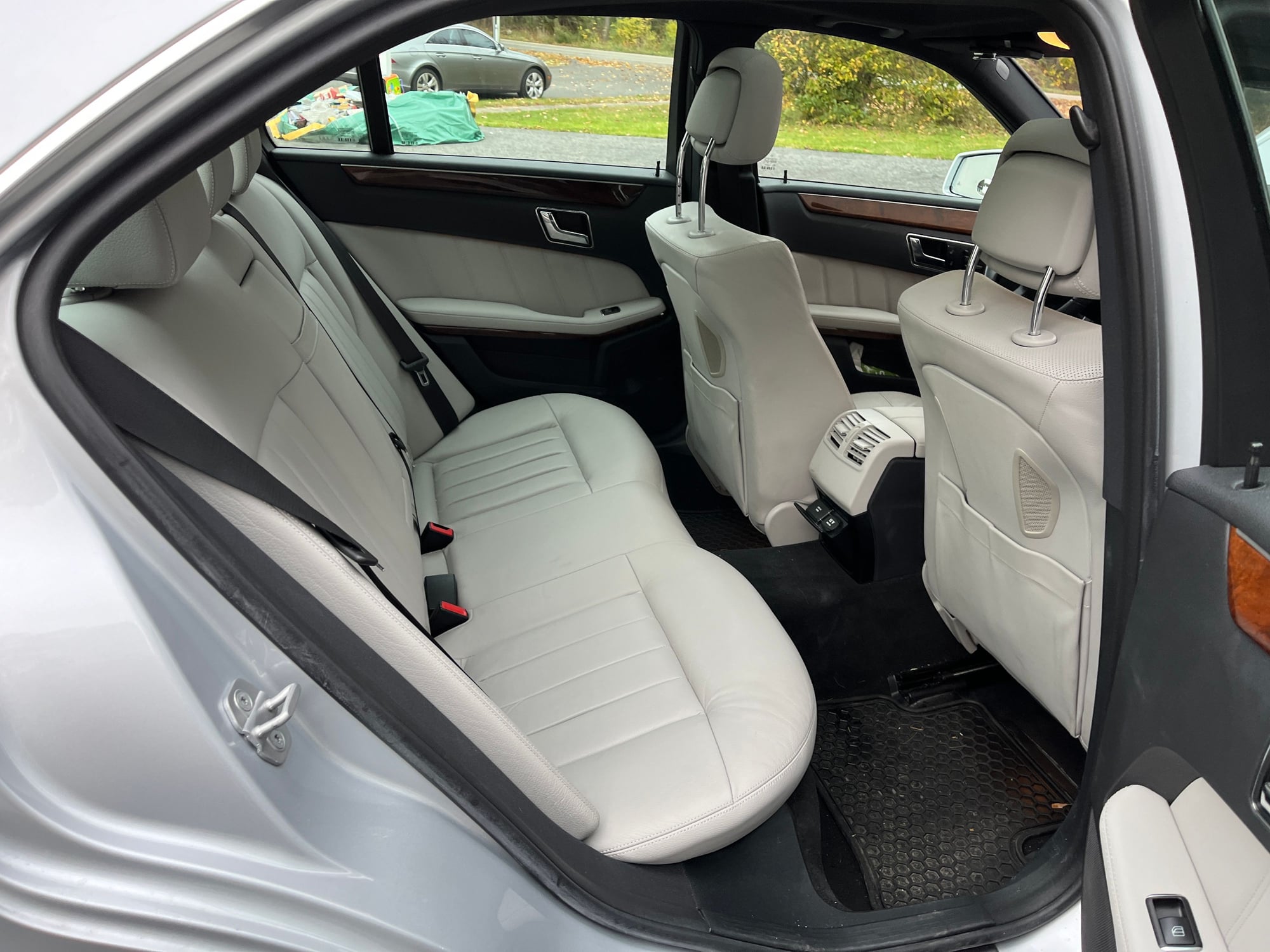 2011 Mercedes-Benz E550 - 2011 Mercedes-Benz E550 4matic Sport Iridium Silver/ Gray Leather - Used - VIN WDDHF9AB7BA313068 - 116,059 Miles - 8 cyl - AWD - Automatic - Sedan - Silver - Easton, MA 02375, United States