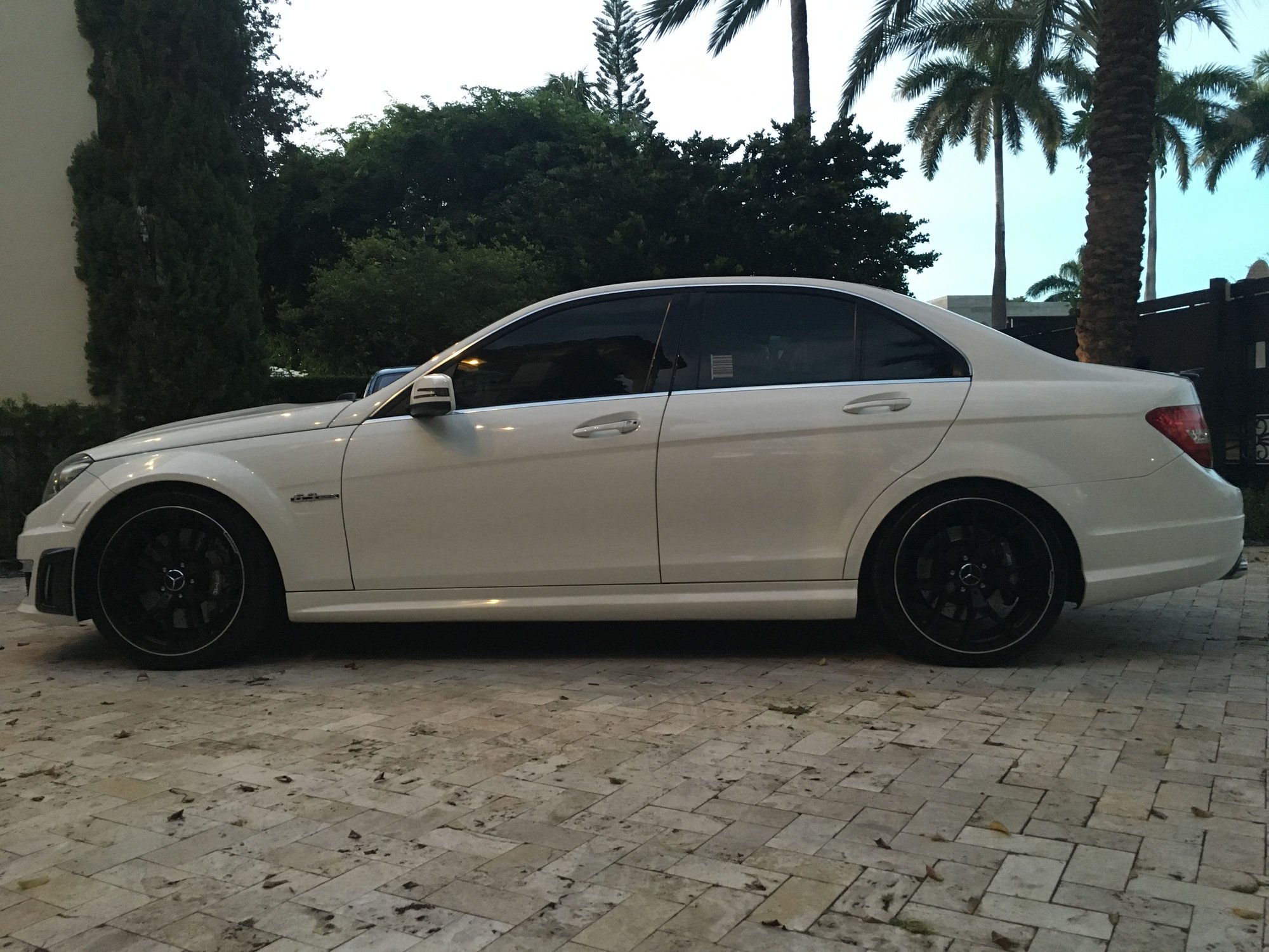 2014 Mercedes-Benz C63 AMG - 2014 C63 AMG w/ Factory Warranty *36 hour sale* - Used - VIN WDDGF7HB7EA953193 - Miami, FL 33154, United States