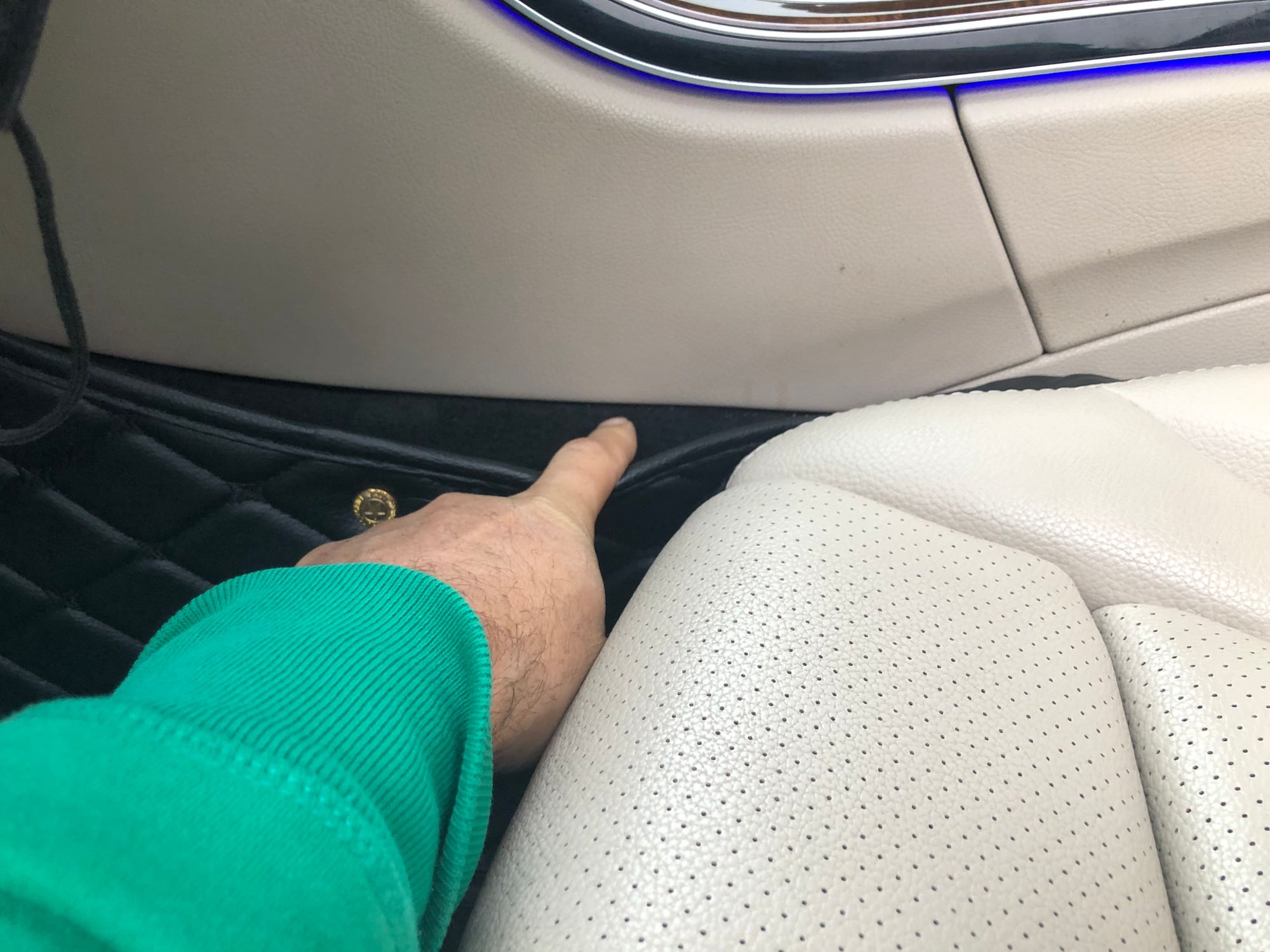 HELP, how to remove the rear seat cover - MBWorld.org Forums