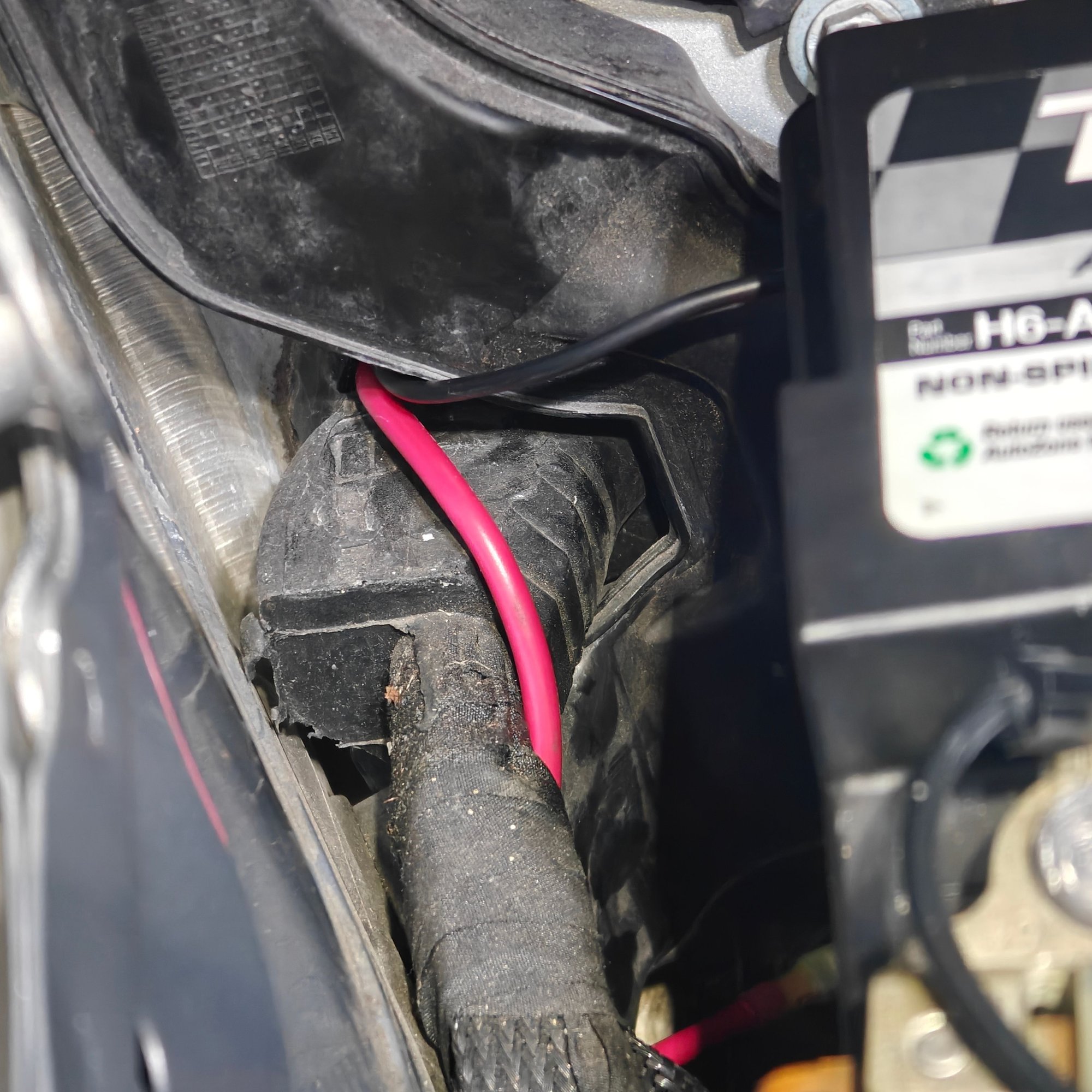 Where the red wire is where I poked the hole