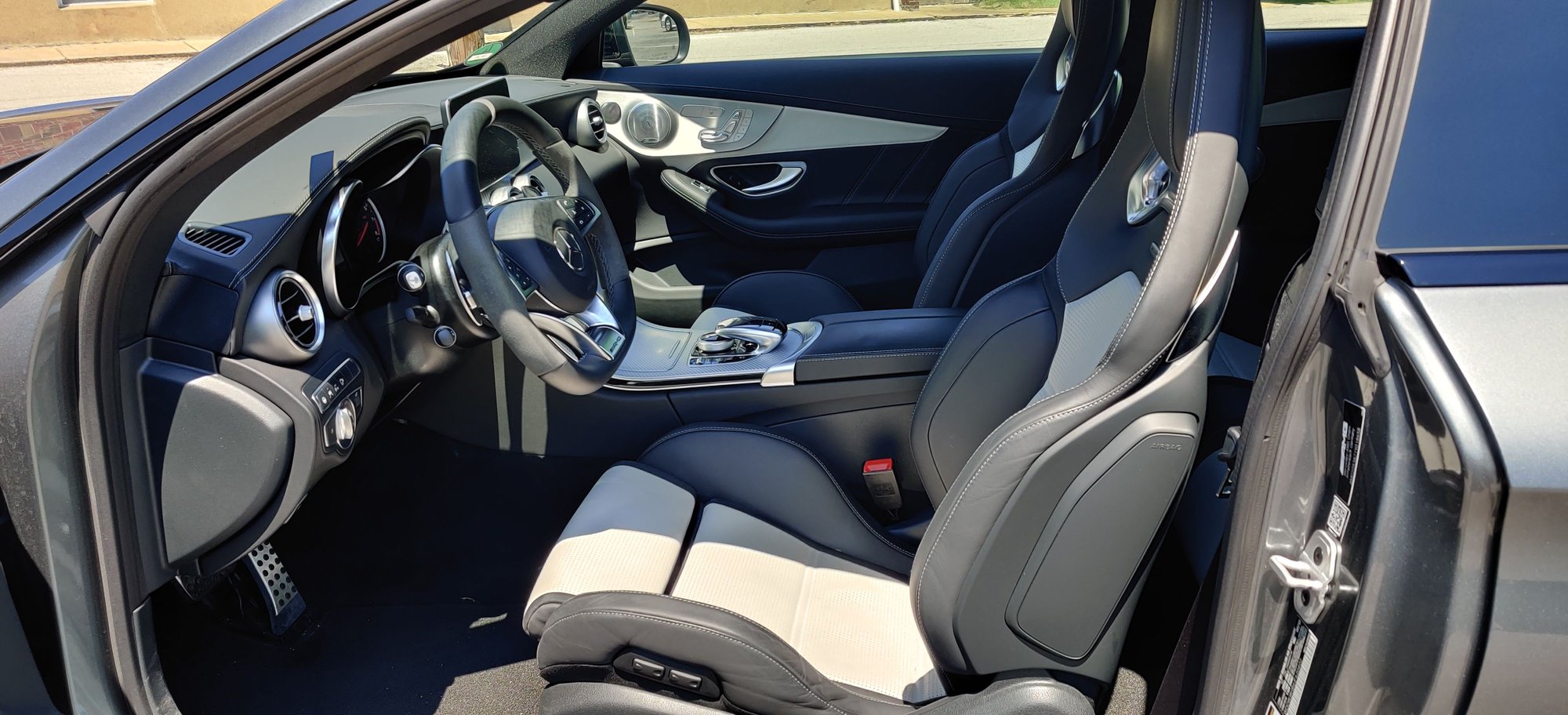 2018 Mercedes-Benz C63 AMG S - FS: 2018 Mercedes C63 AMG S (Grey) - Used - VIN WDDWJ8HB6JF620402 - 6,000 Miles - 8 cyl - 2WD - Automatic - Coupe - Gray - Saint Louis, MO 63110, United States
