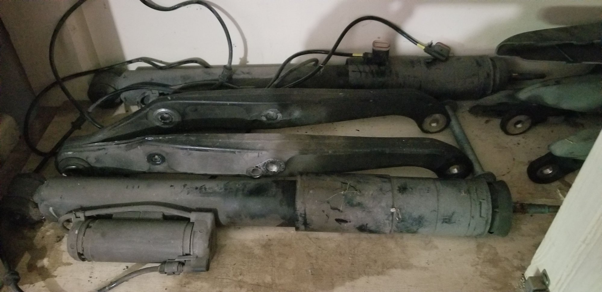 Steering/Suspension - 03 w21l1 E55 AMG Airmatic parts - Used - 2003 to 2009 Mercedes-Benz E55 AMG - Haltom City, TX 76117, United States