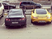 Mercedes-Benz AMG GTS & Nissan GT-R R35 in Russia.