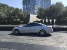 S65 Parked at the world's tallest building